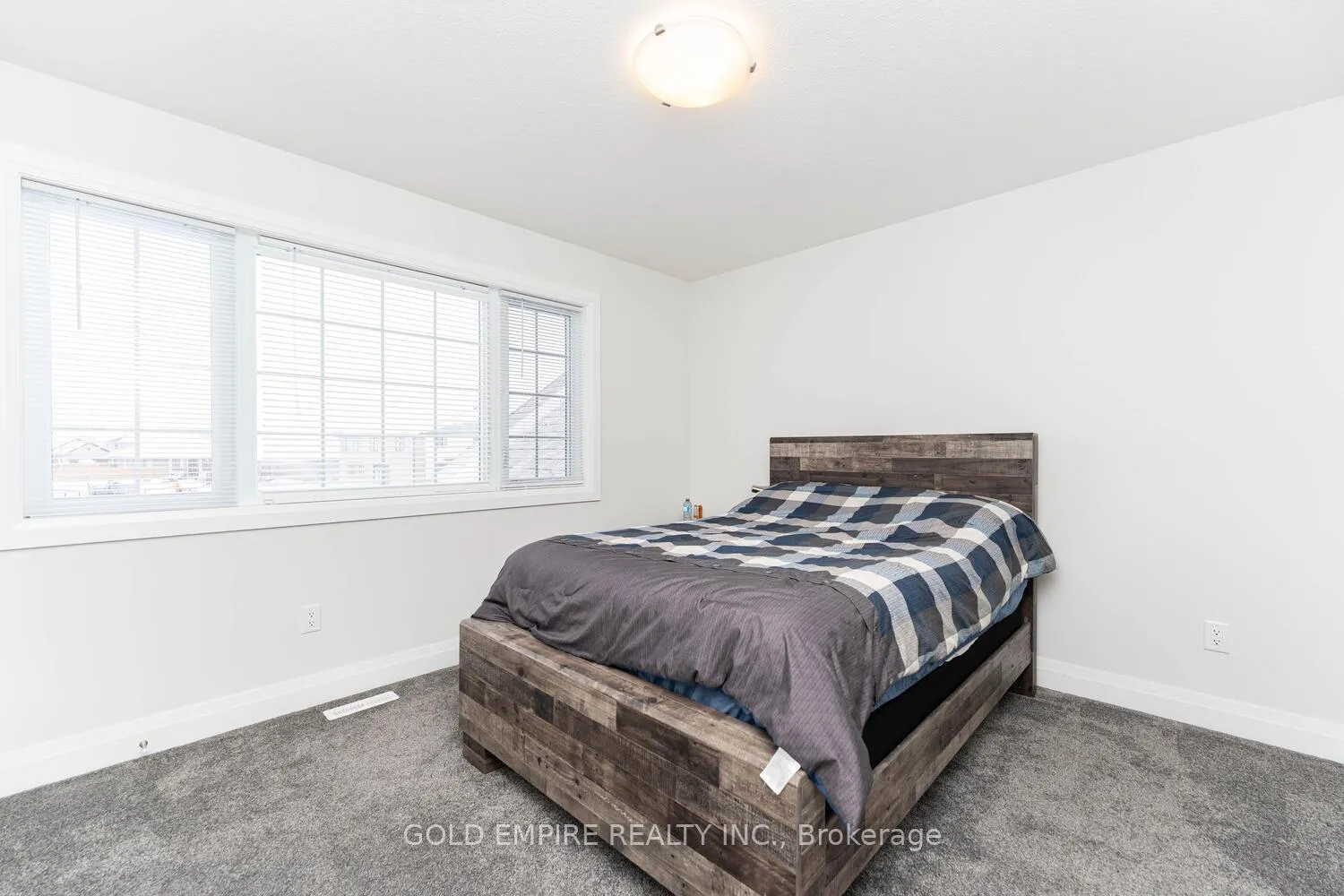 Photo 34 of 2177 Lockwood Crescent, Strathroy-Caradoc, Mount Brydges — HOMEH
