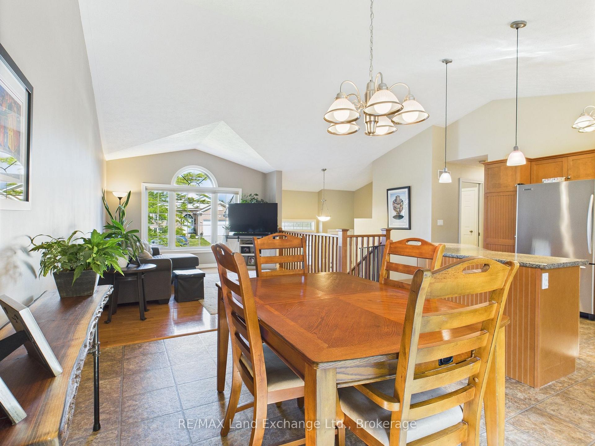 Photo 6 of 773 Reynolds Drive, Kincardine — HOMEH