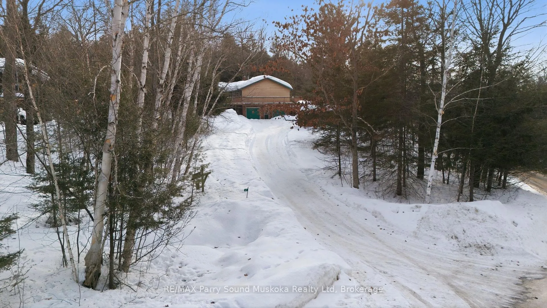 Photo 5 of 47 Lake Forest Drive, McDougall — HOMEH