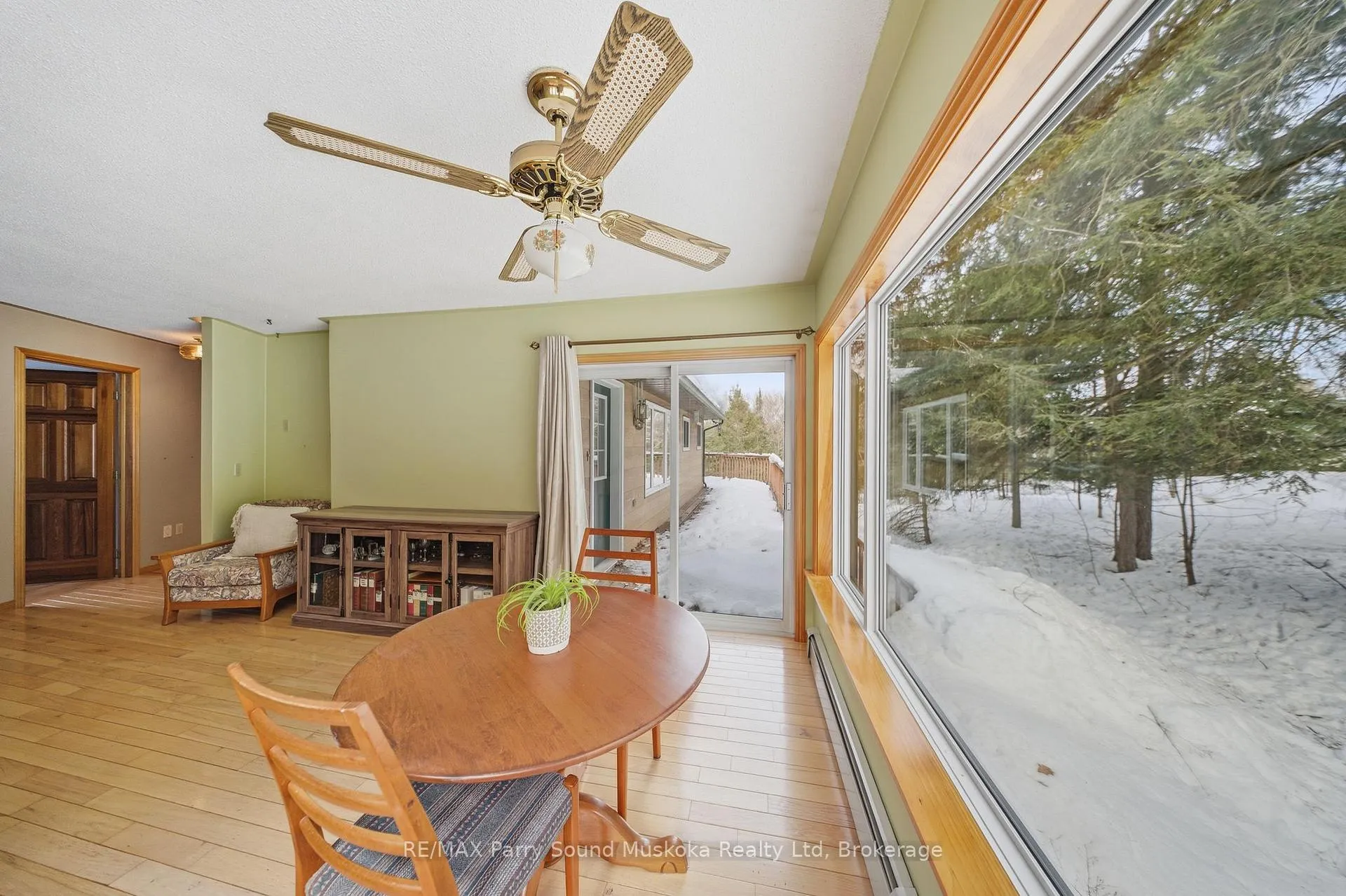 Photo 6 of 47 Lake Forest Drive, McDougall — HOMEH