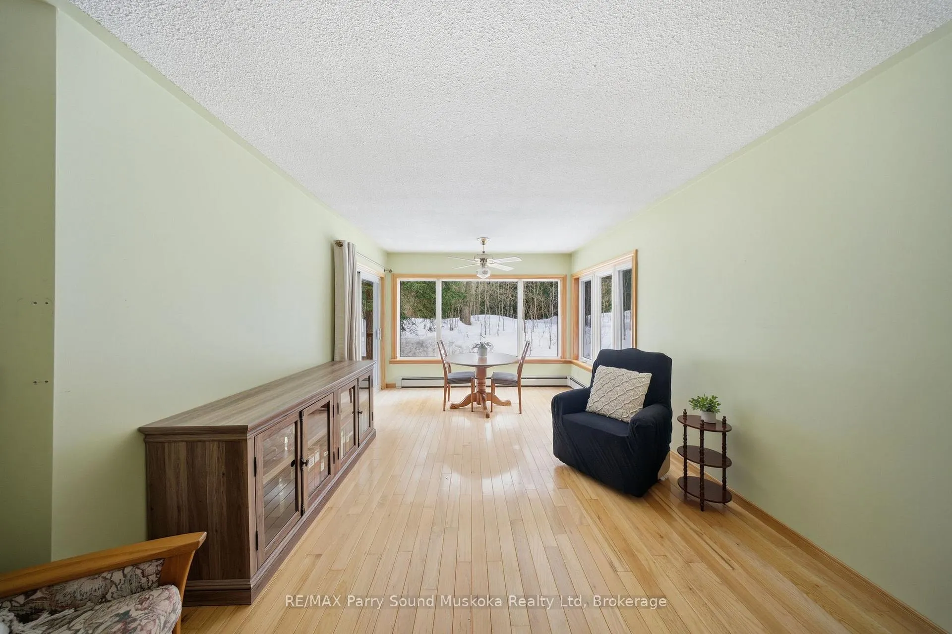 Photo 8 of 47 Lake Forest Drive, McDougall — HOMEH