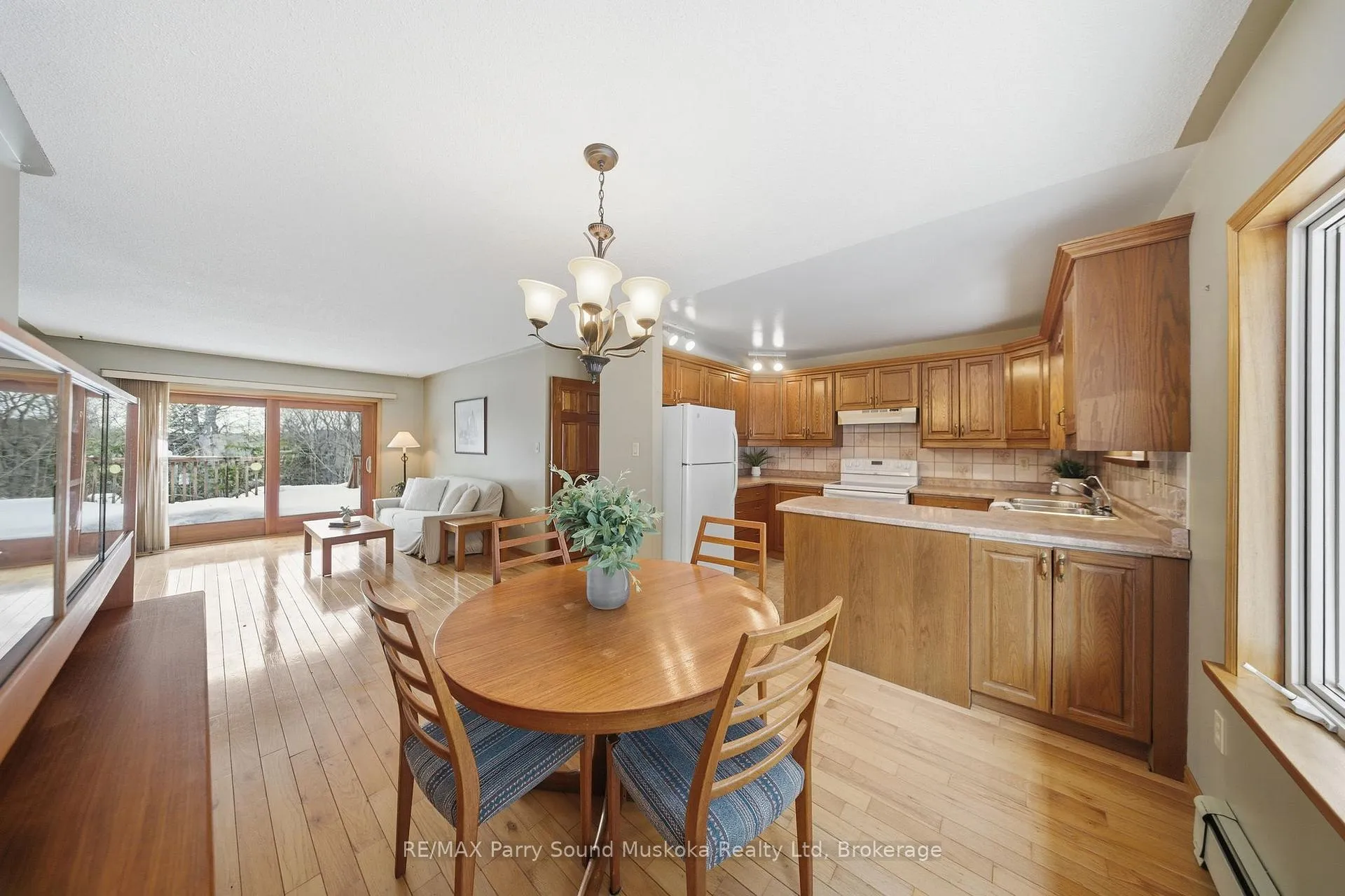 Photo 12 of 47 Lake Forest Drive, McDougall — HOMEH