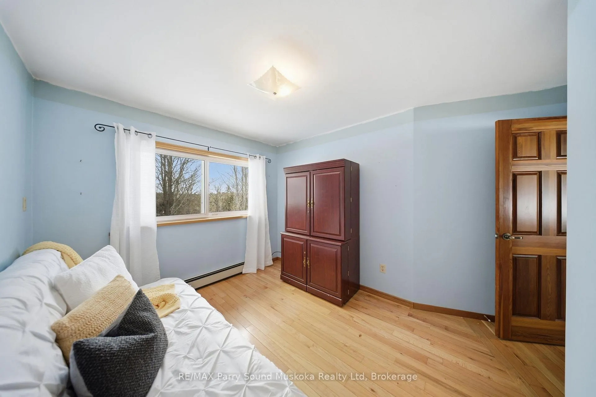 Photo 24 of 47 Lake Forest Drive, McDougall — HOMEH