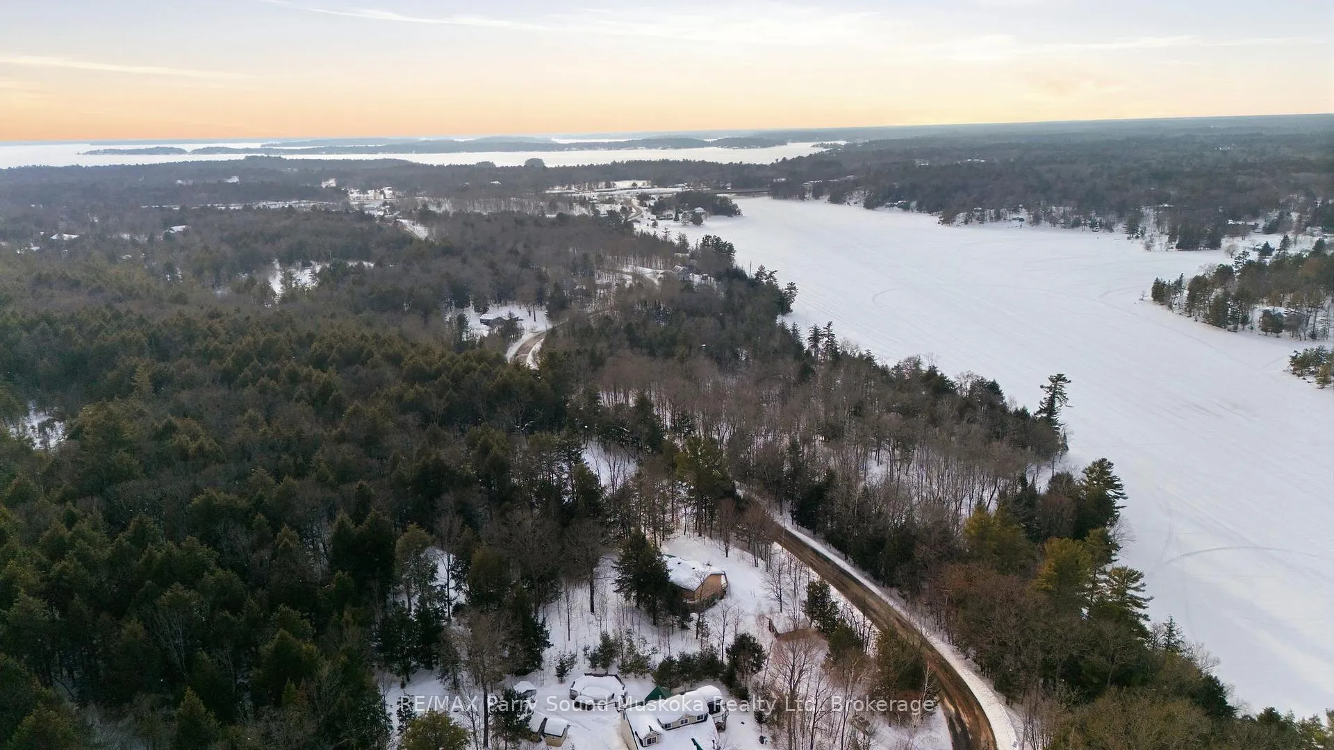 Photo 36 of 47 Lake Forest Drive, McDougall — HOMEH