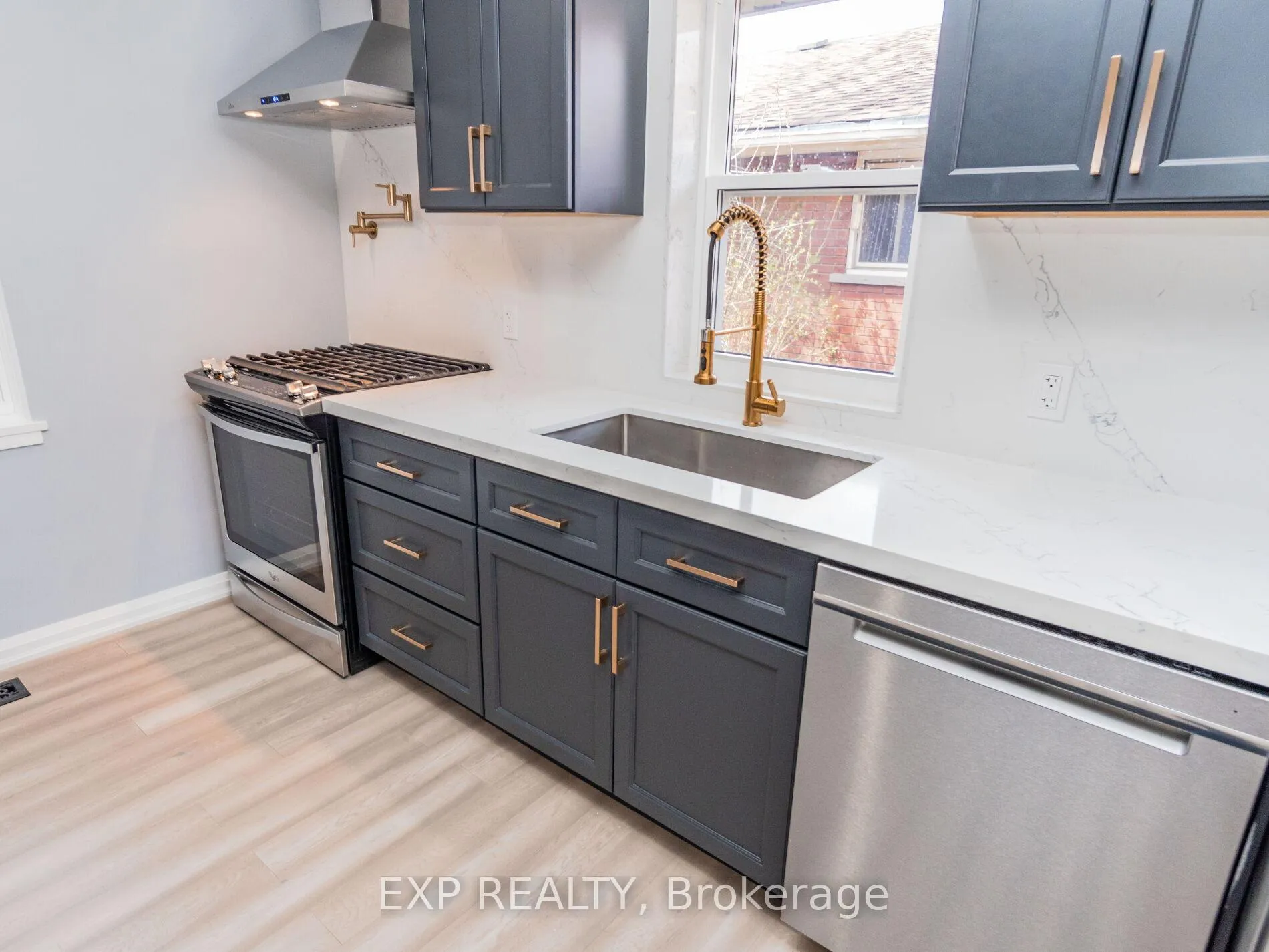 Photo 7 of 124 Upper Paradise Road, Hamilton, Westcliffe — HOMEH