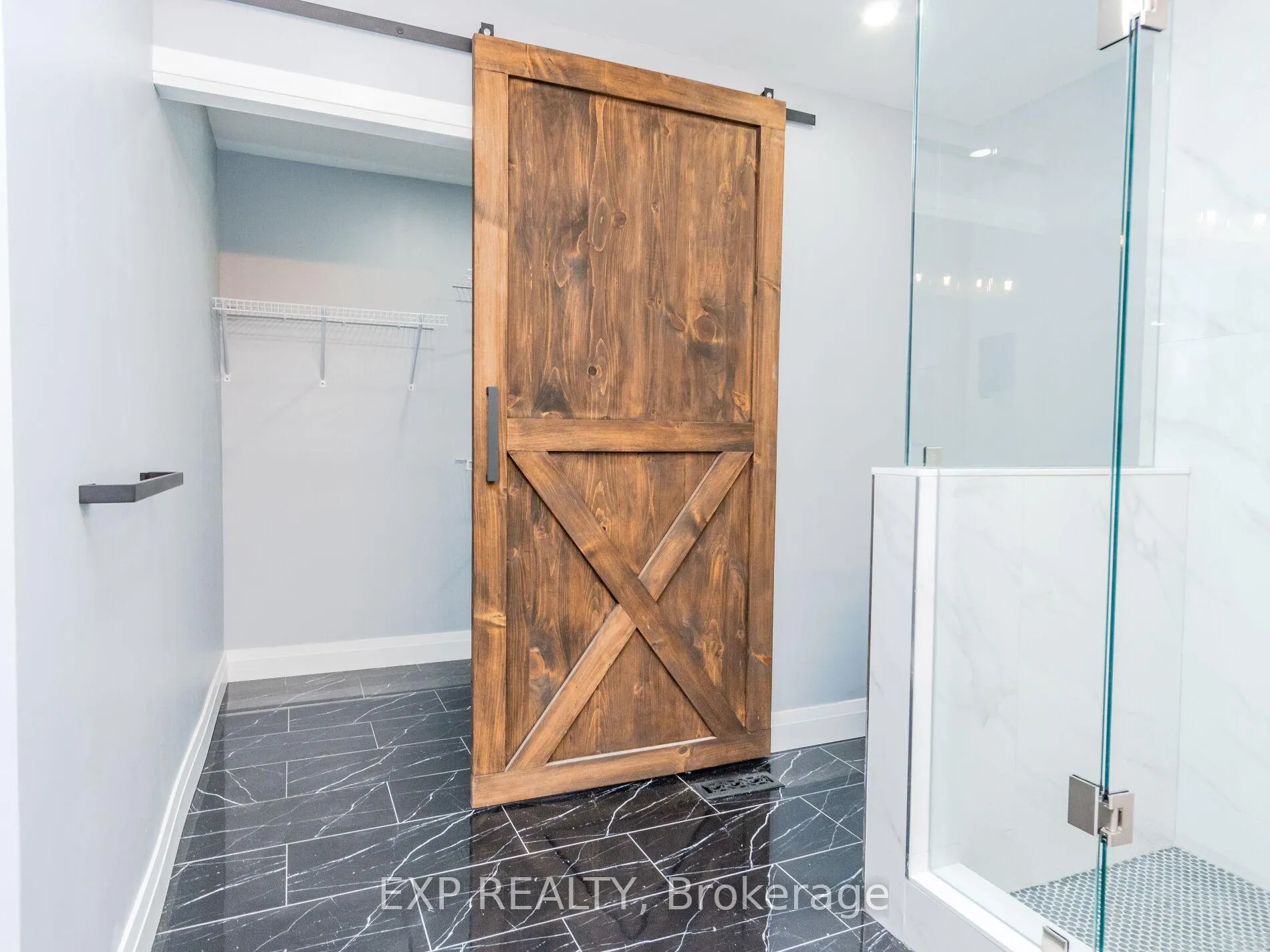 Photo 14 of 124 Upper Paradise Road, Hamilton, Westcliffe — HOMEH