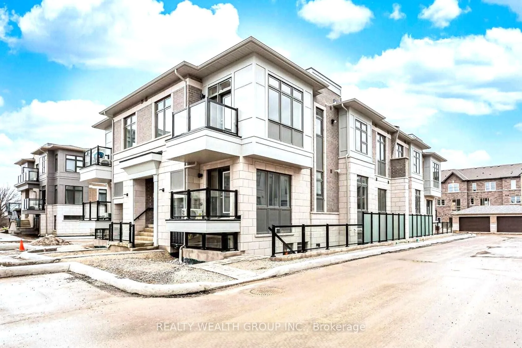 Front of Unit 501, 40 Halliford Place