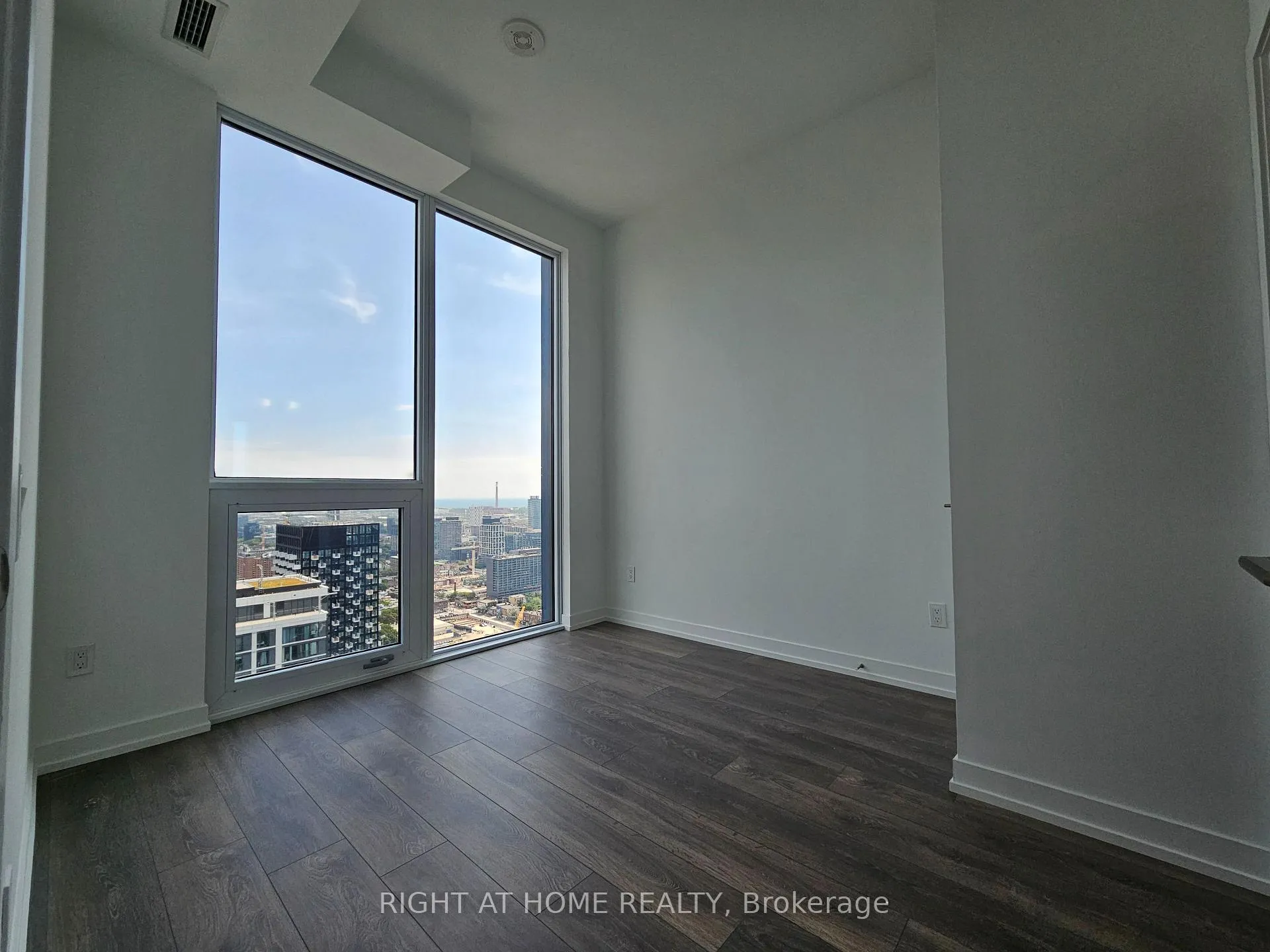 Photo 5 of Unit PH01, 82 Dalhousie Street, Toronto, Church-Yonge Corridor — HOMEH