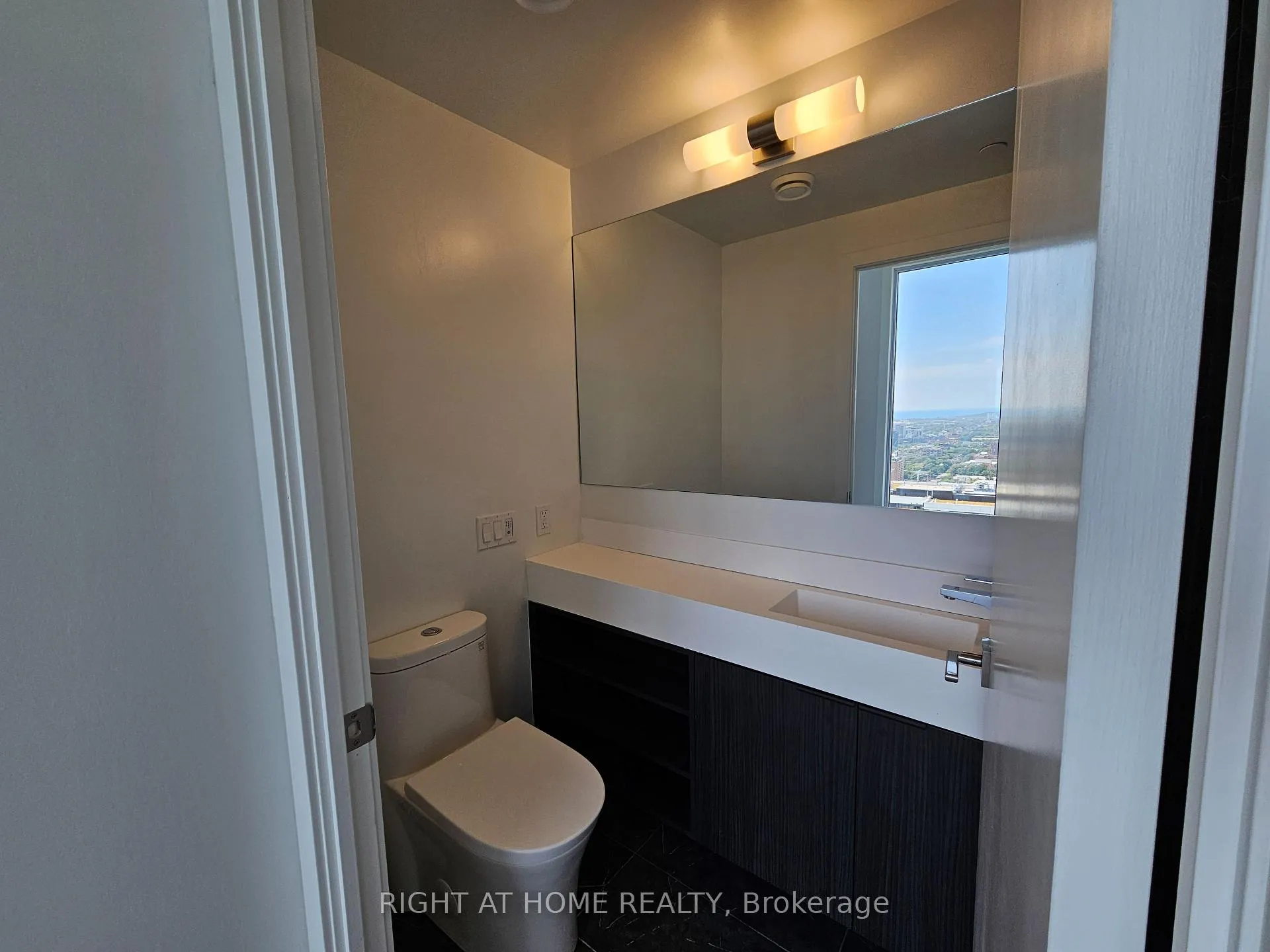 Photo 7 of Unit PH01, 82 Dalhousie Street, Toronto, Church-Yonge Corridor — HOMEH