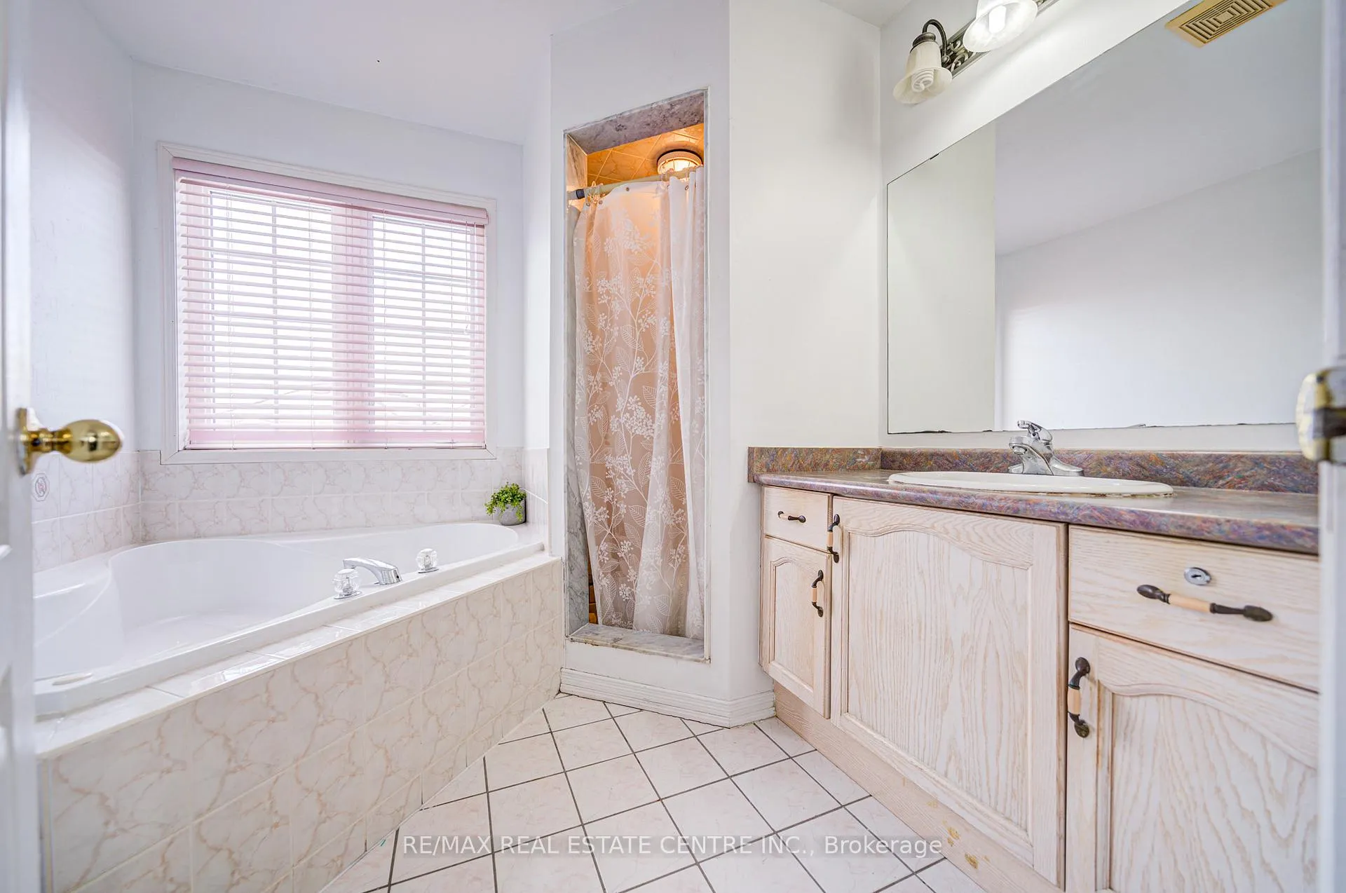 Photo 19 of 2 Gecko Court, Brampton, Sandringham-Wellington — HOMEH