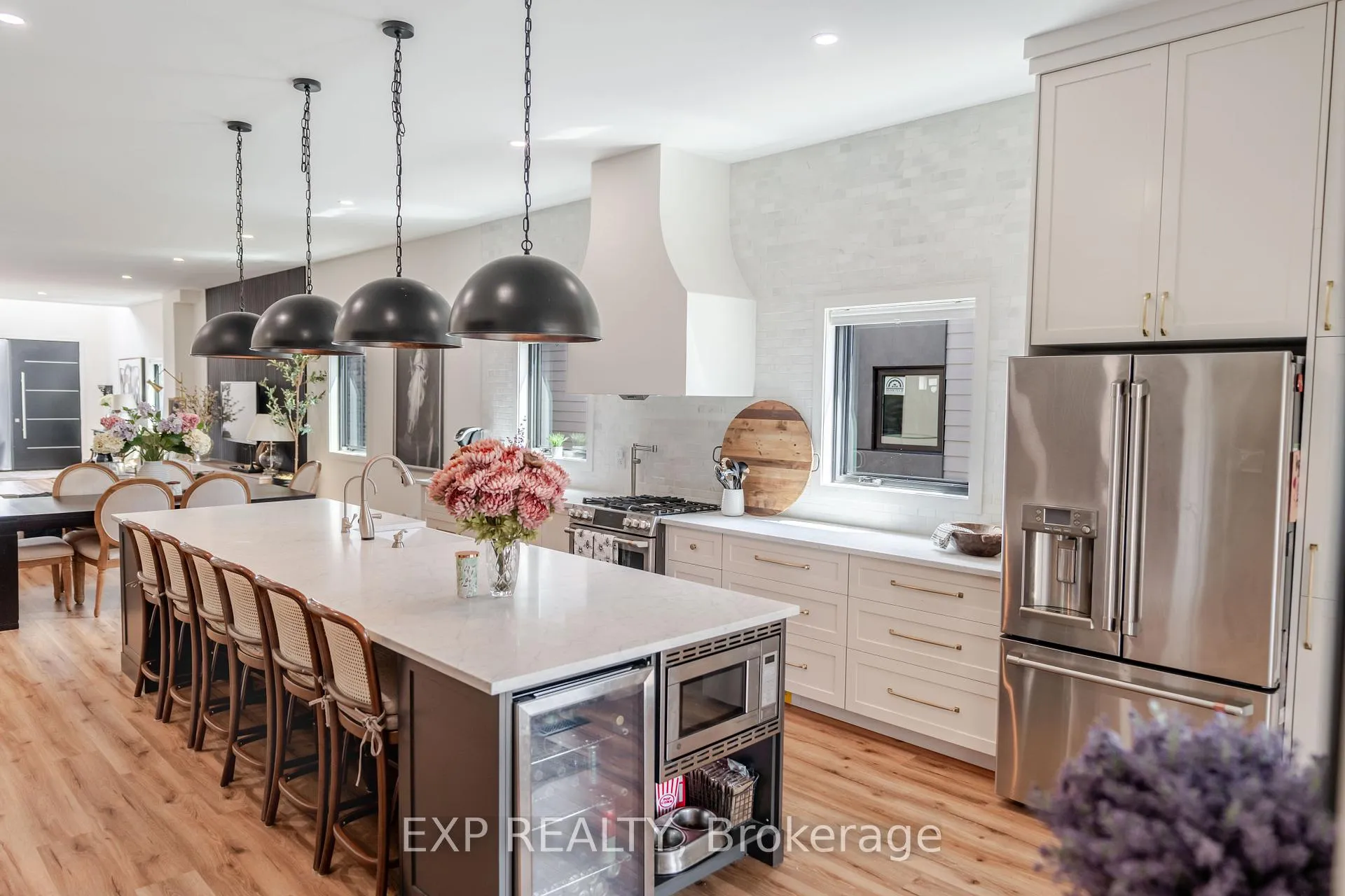 Photo 13 of 12 Viewmount Drive, Ottawa, Meadowlands/Crestview — HOMEH