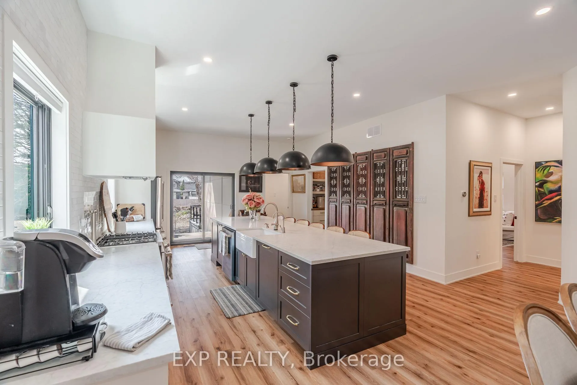 Photo 14 of 12 Viewmount Drive, Ottawa, Meadowlands/Crestview — HOMEH