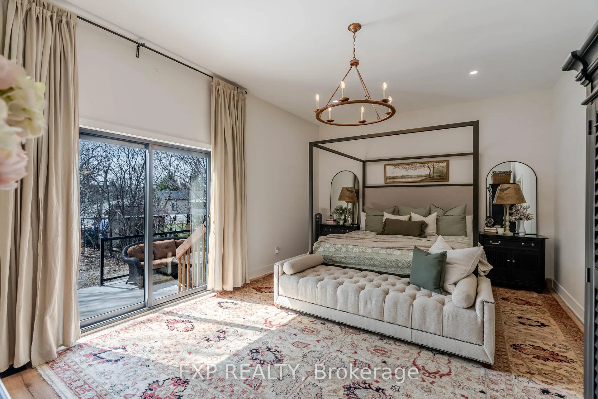 Photo 23 of 12 Viewmount Drive, Ottawa, Meadowlands/Crestview — HOMEH