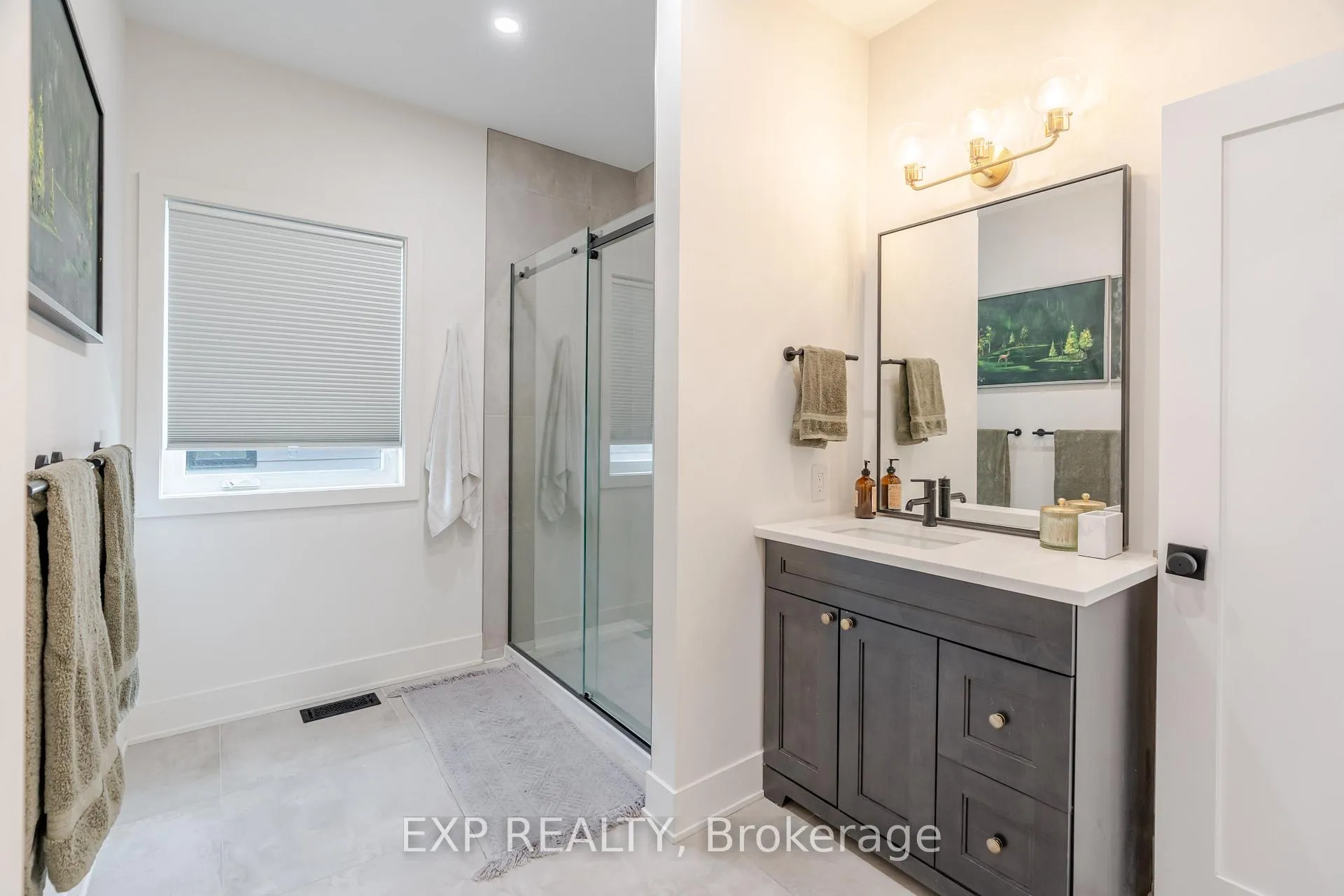 Photo 34 of 12 Viewmount Drive, Ottawa, Meadowlands/Crestview — HOMEH