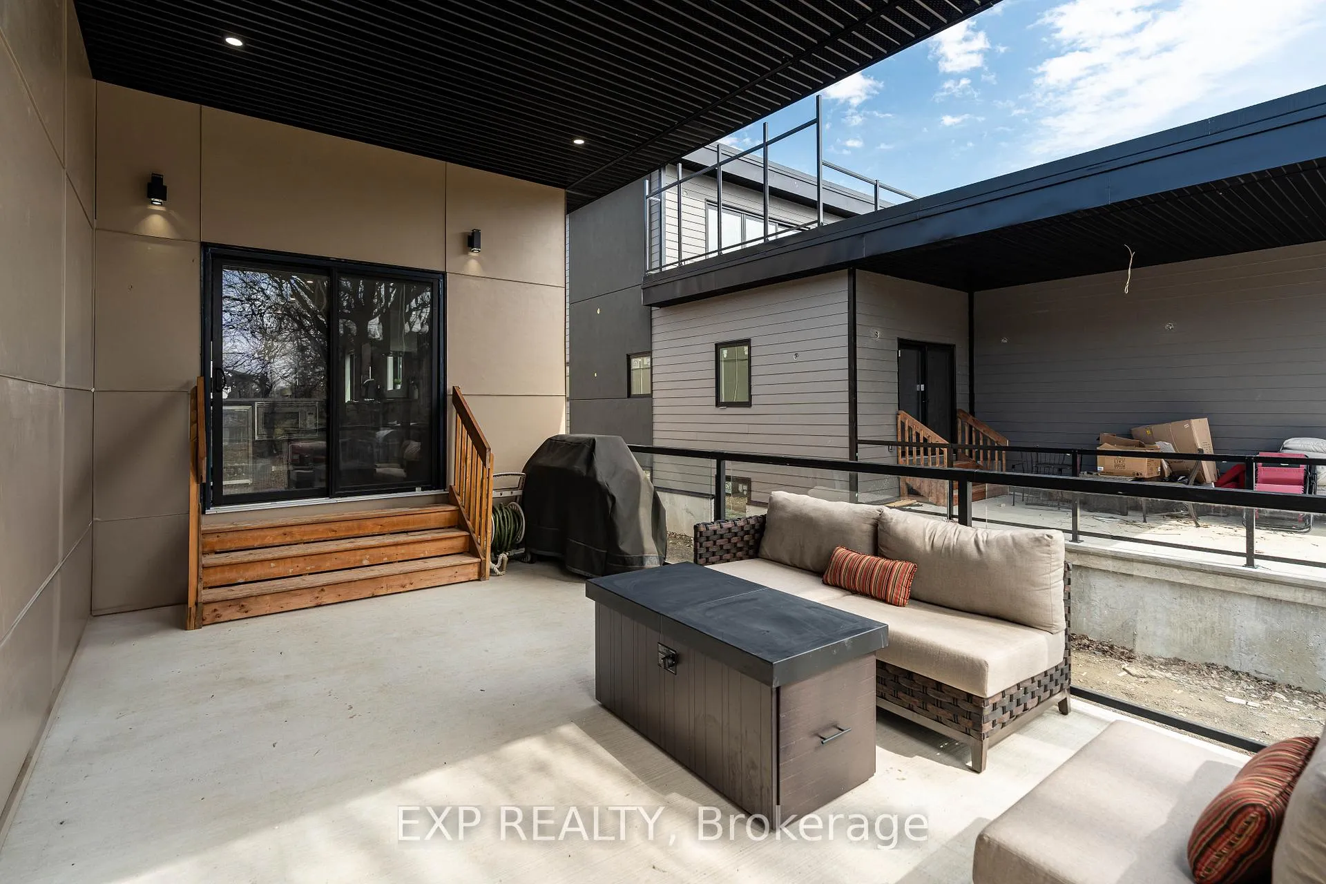 Photo 38 of 12 Viewmount Drive, Ottawa, Meadowlands/Crestview — HOMEH