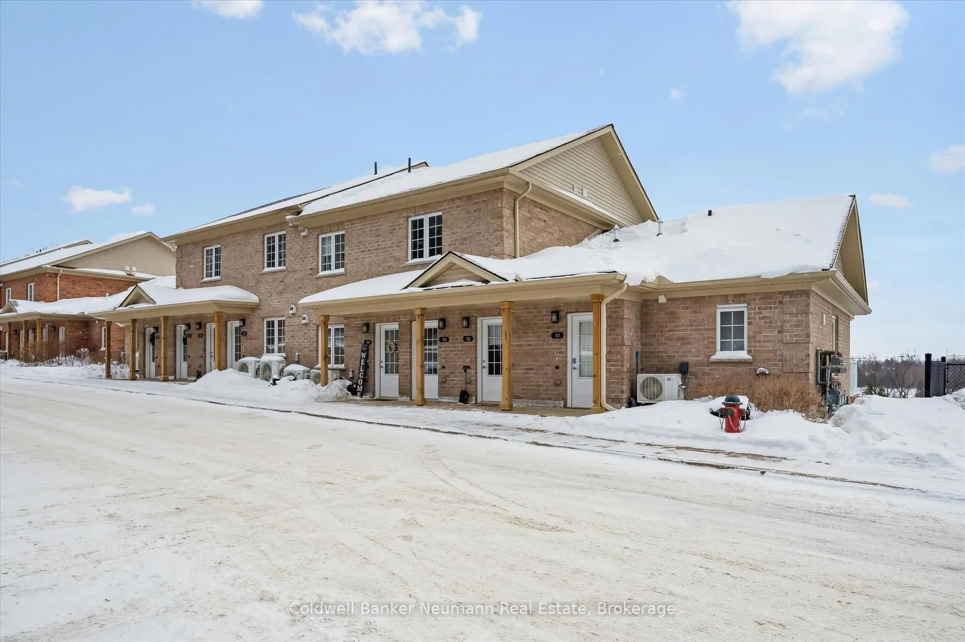Photo 1 of Unit 103, 5 Cityview Drive S, Guelph, Grange Road — HOMEH