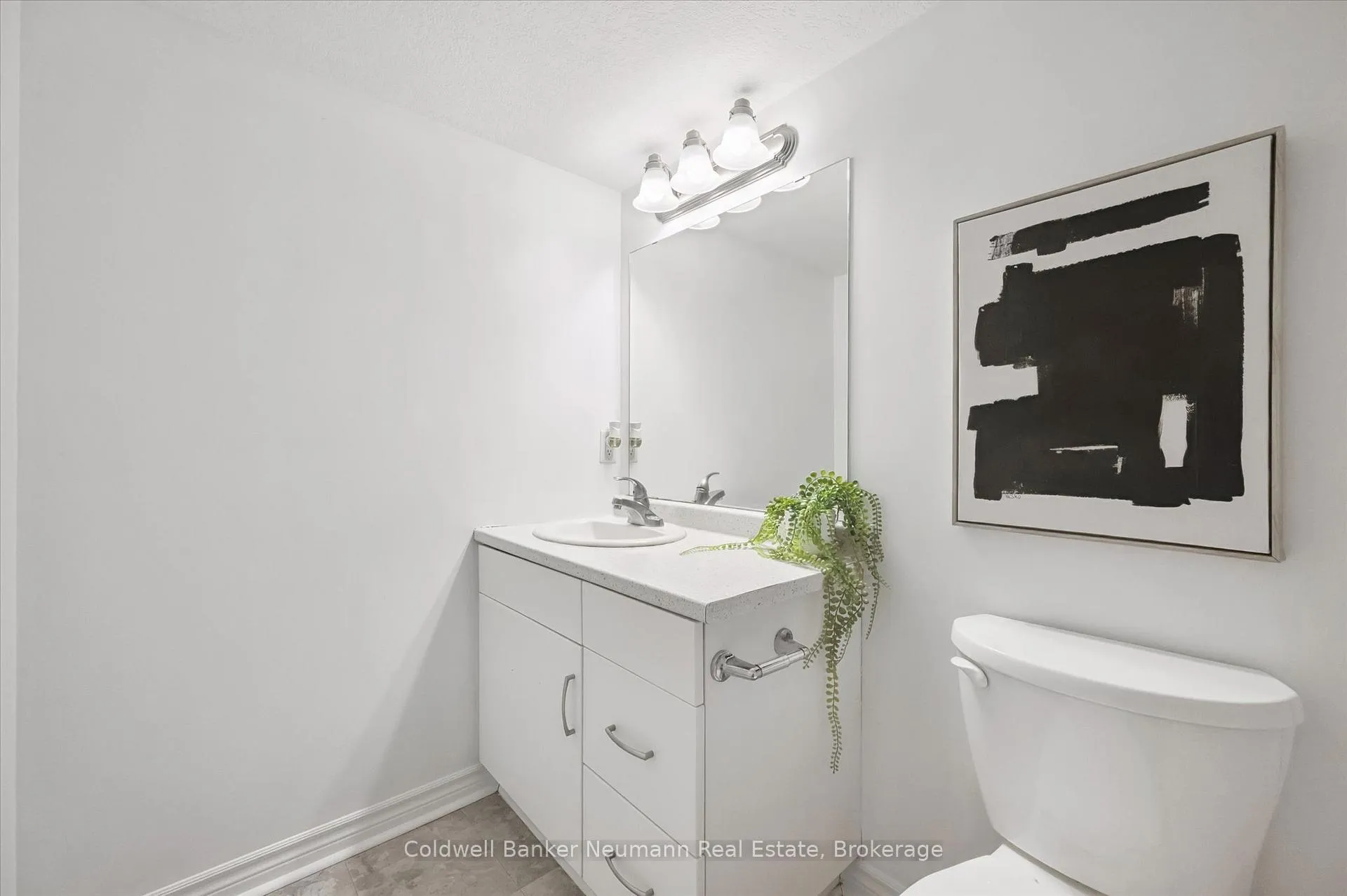 Photo 6 of Unit 103, 5 Cityview Drive S, Guelph, Grange Road — HOMEH