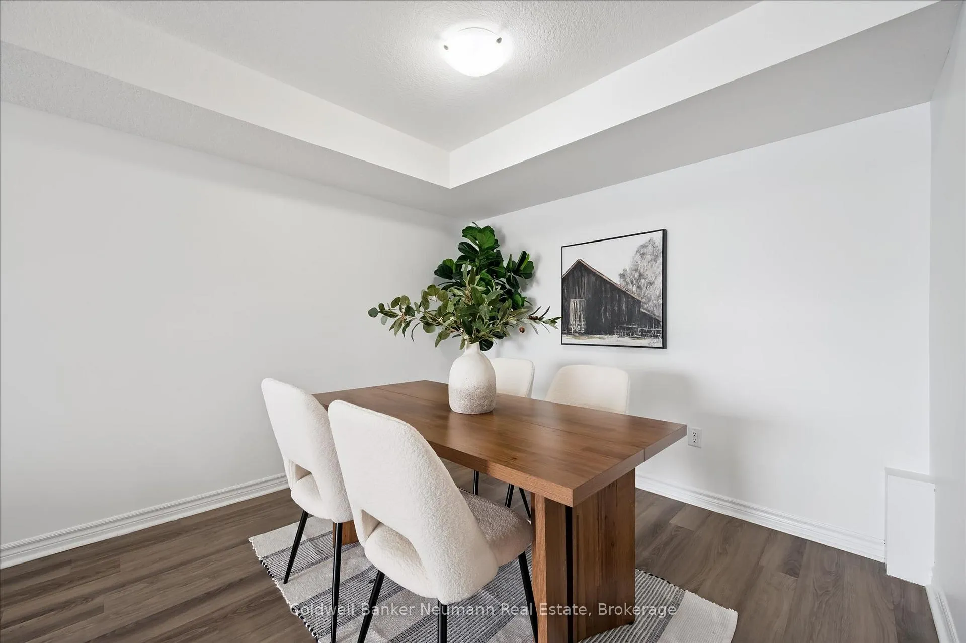 Photo 13 of Unit 103, 5 Cityview Drive S, Guelph, Grange Road — HOMEH