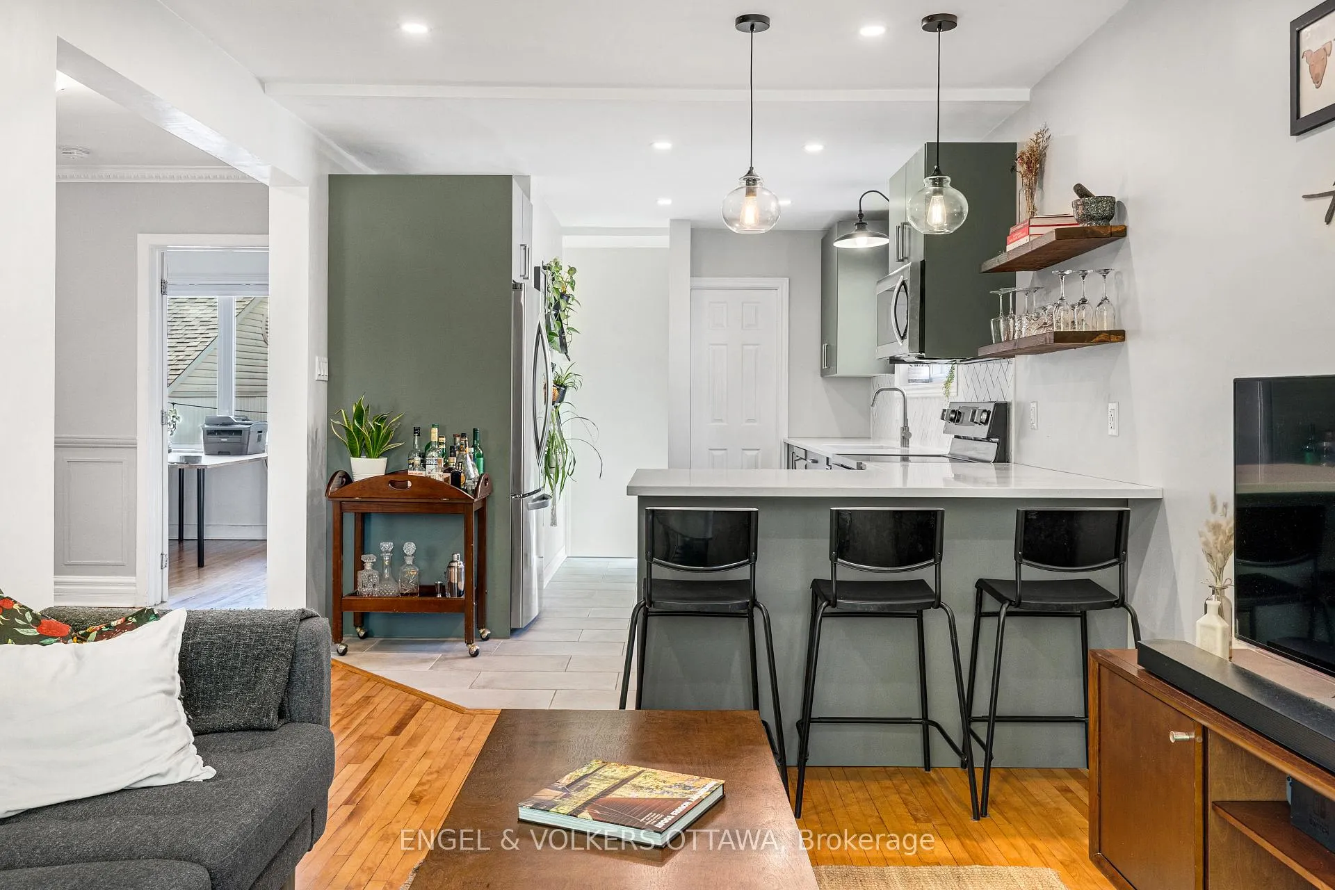Photo 10 of 1270 Cheverton Avenue, Ottawa, Alta Vista — HOMEH