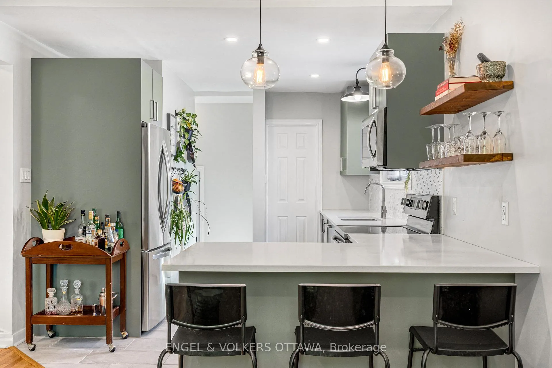 Photo 11 of 1270 Cheverton Avenue, Ottawa, Alta Vista — HOMEH