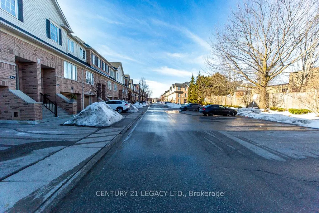 Photo 2 of 28 Oakins Lane, Ajax, Northwest Ajax — HOMEH