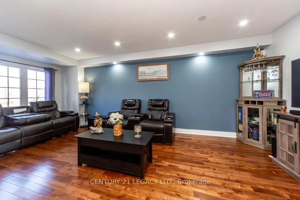 Photo 5 of 28 Oakins Lane, Ajax, Northwest Ajax — HOMEH