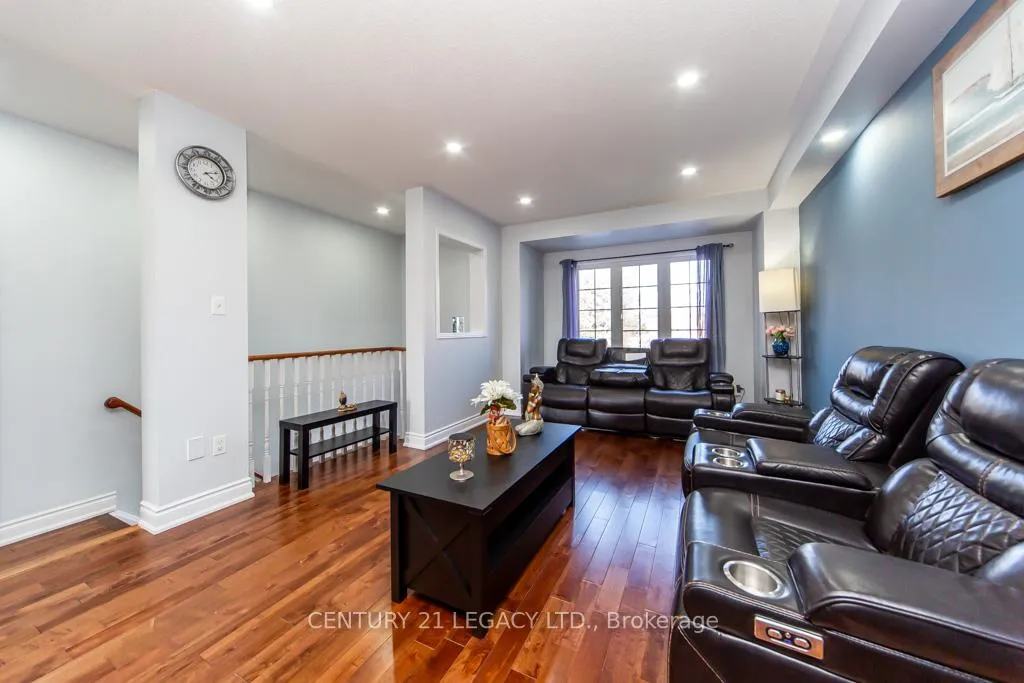 Photo 7 of 28 Oakins Lane, Ajax, Northwest Ajax — HOMEH