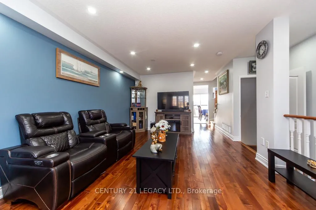 Photo 9 of 28 Oakins Lane, Ajax, Northwest Ajax — HOMEH