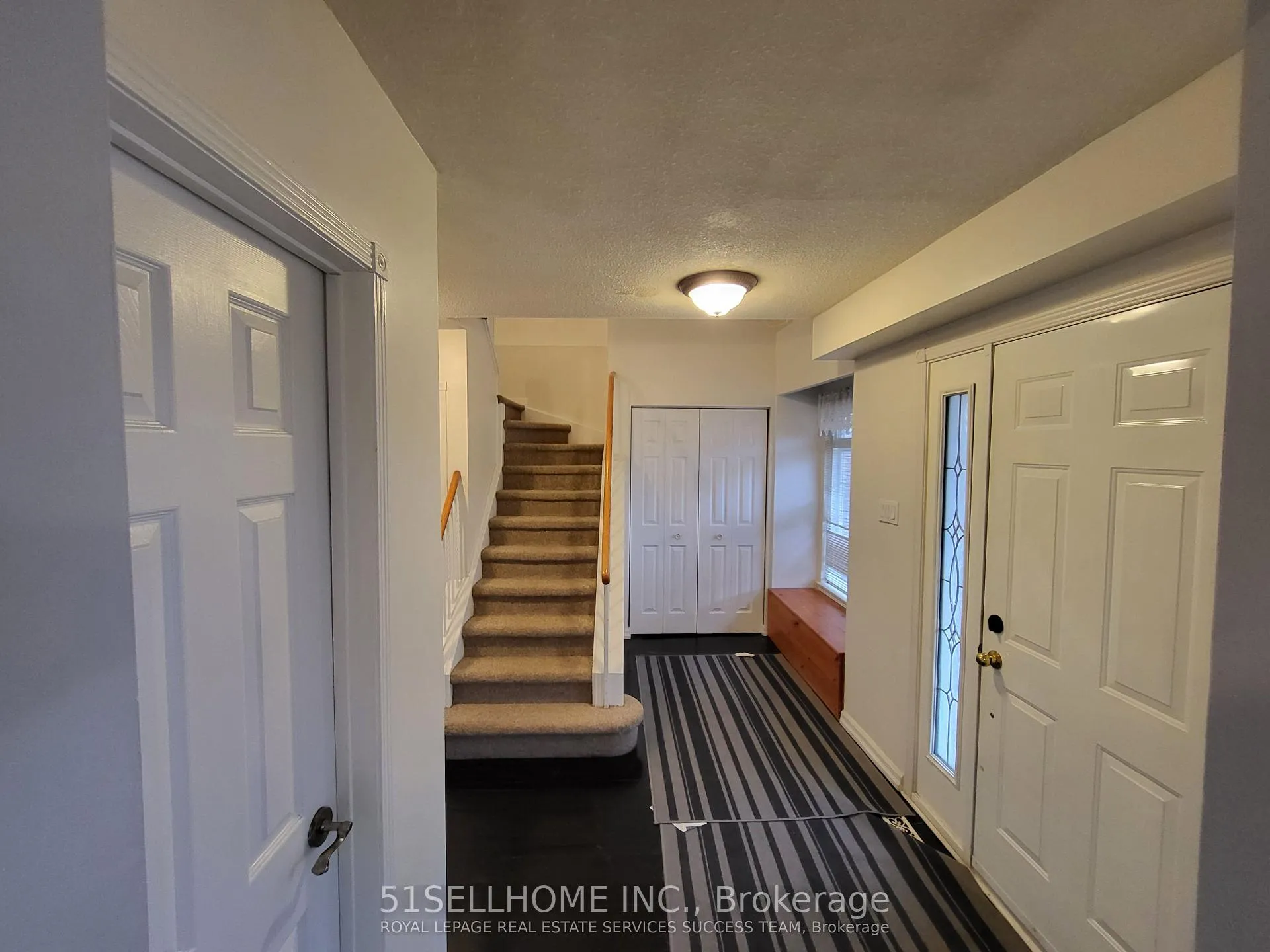 Photo 13 of 1142 Jamesway Boulevard, Oakville, Falgarwood — HOMEH