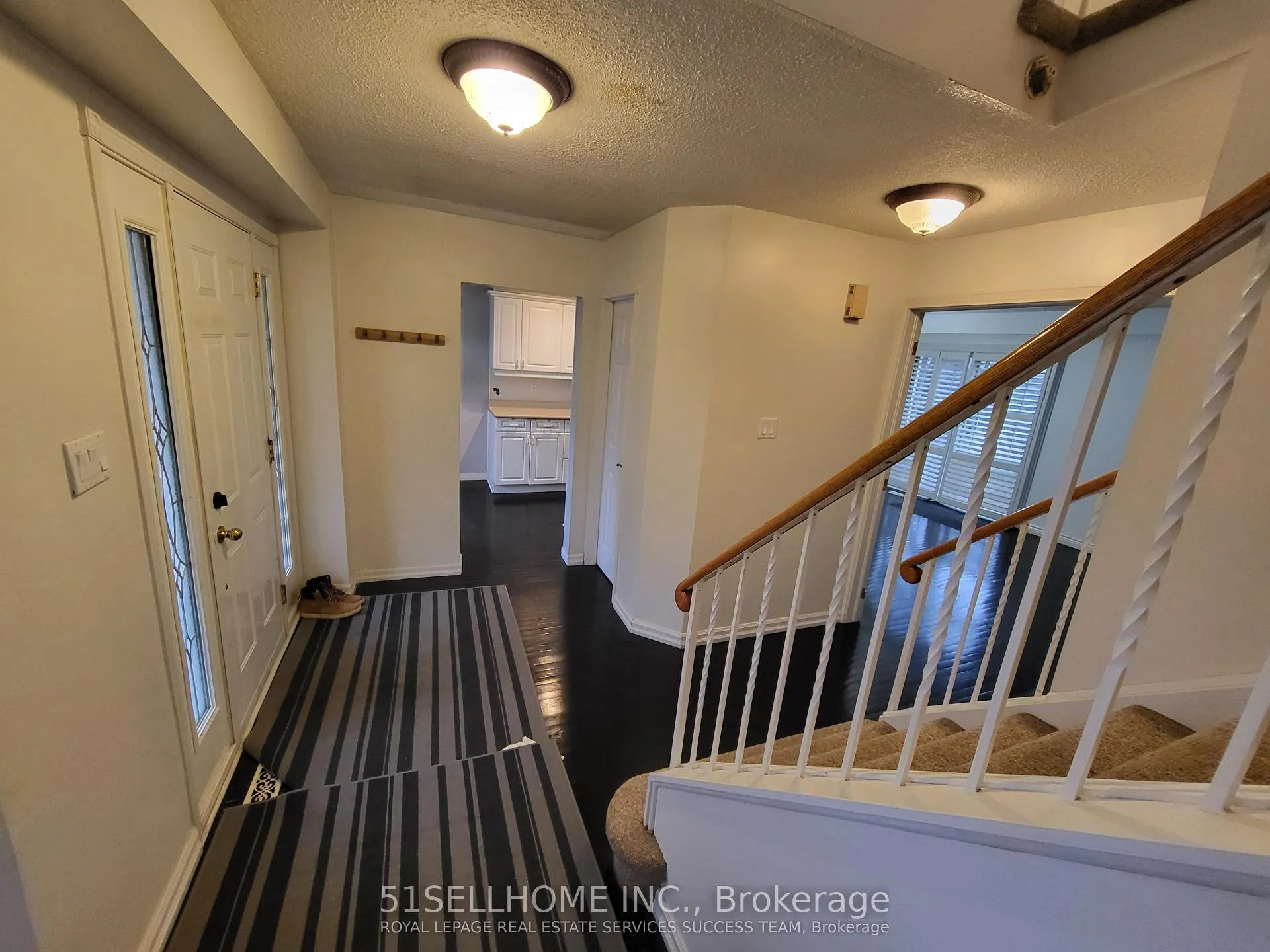 Photo 14 of 1142 Jamesway Boulevard, Oakville, Falgarwood — HOMEH