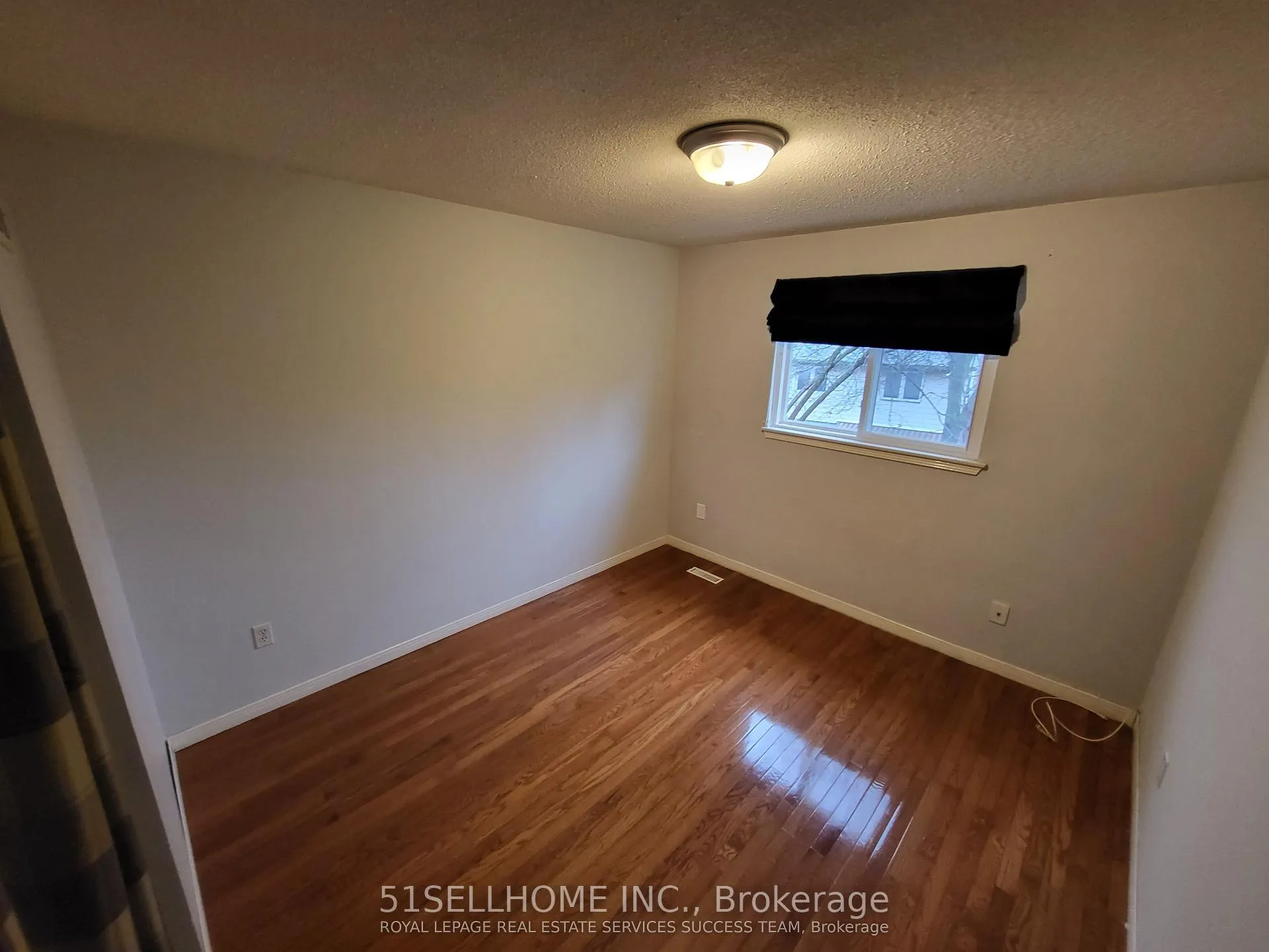 Photo 18 of 1142 Jamesway Boulevard, Oakville, Falgarwood — HOMEH