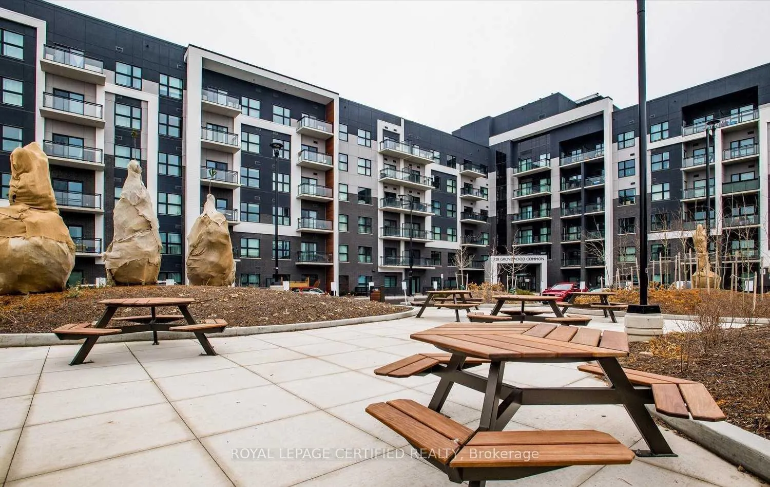 Front of Unit 302, 128 Grovewood Common