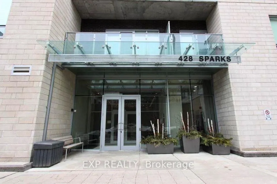 Front of Unit 501, 428 Sparks Street