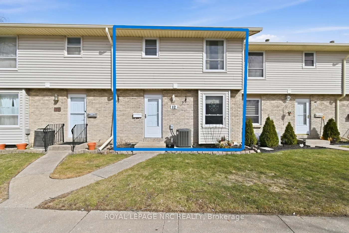 Photo 1 of Unit 12, 242 Lakeport Drive, St. Catharines, Lakeport — HOMEH