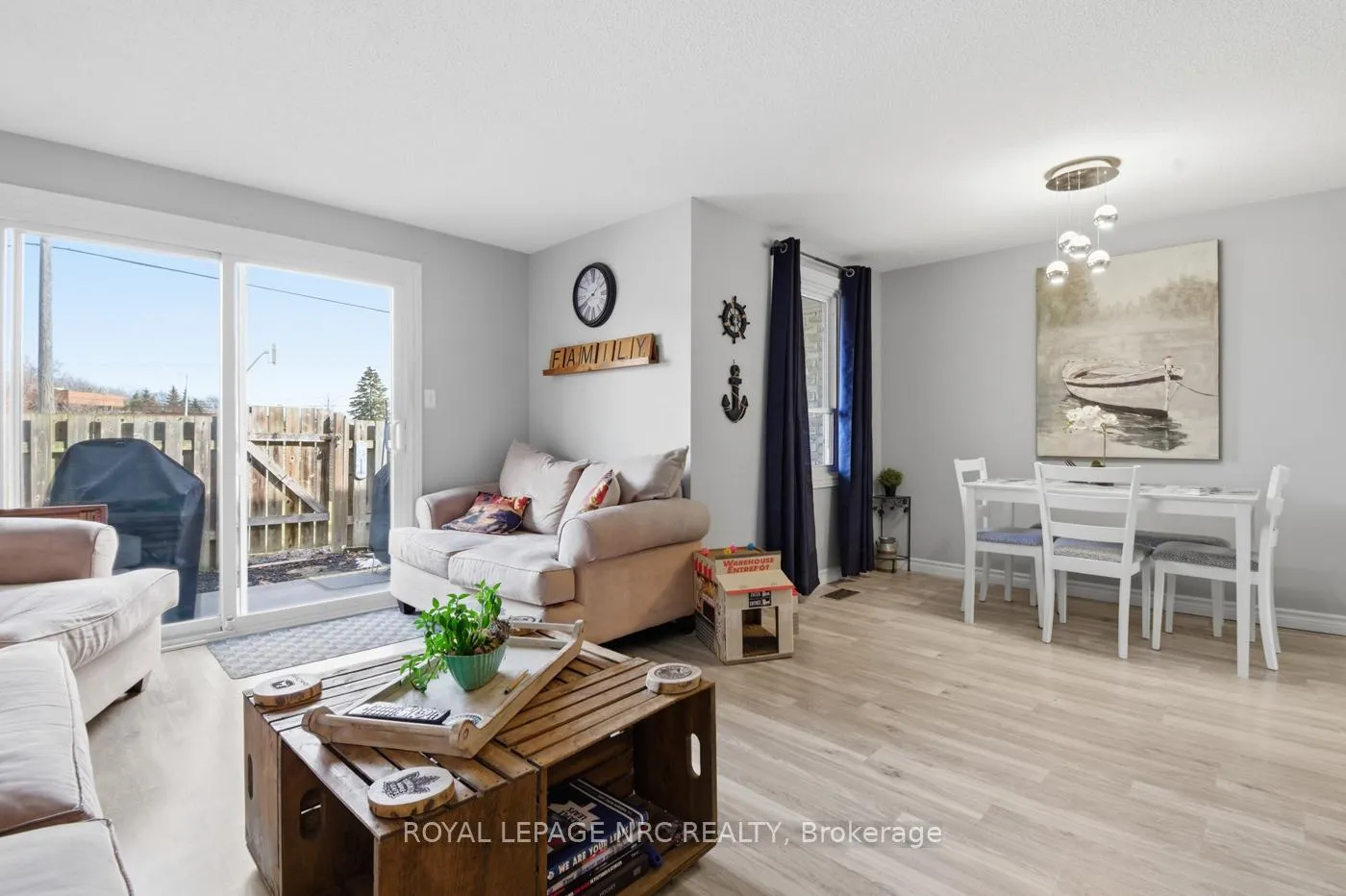 Photo 7 of Unit 12, 242 Lakeport Drive, St. Catharines, Lakeport — HOMEH