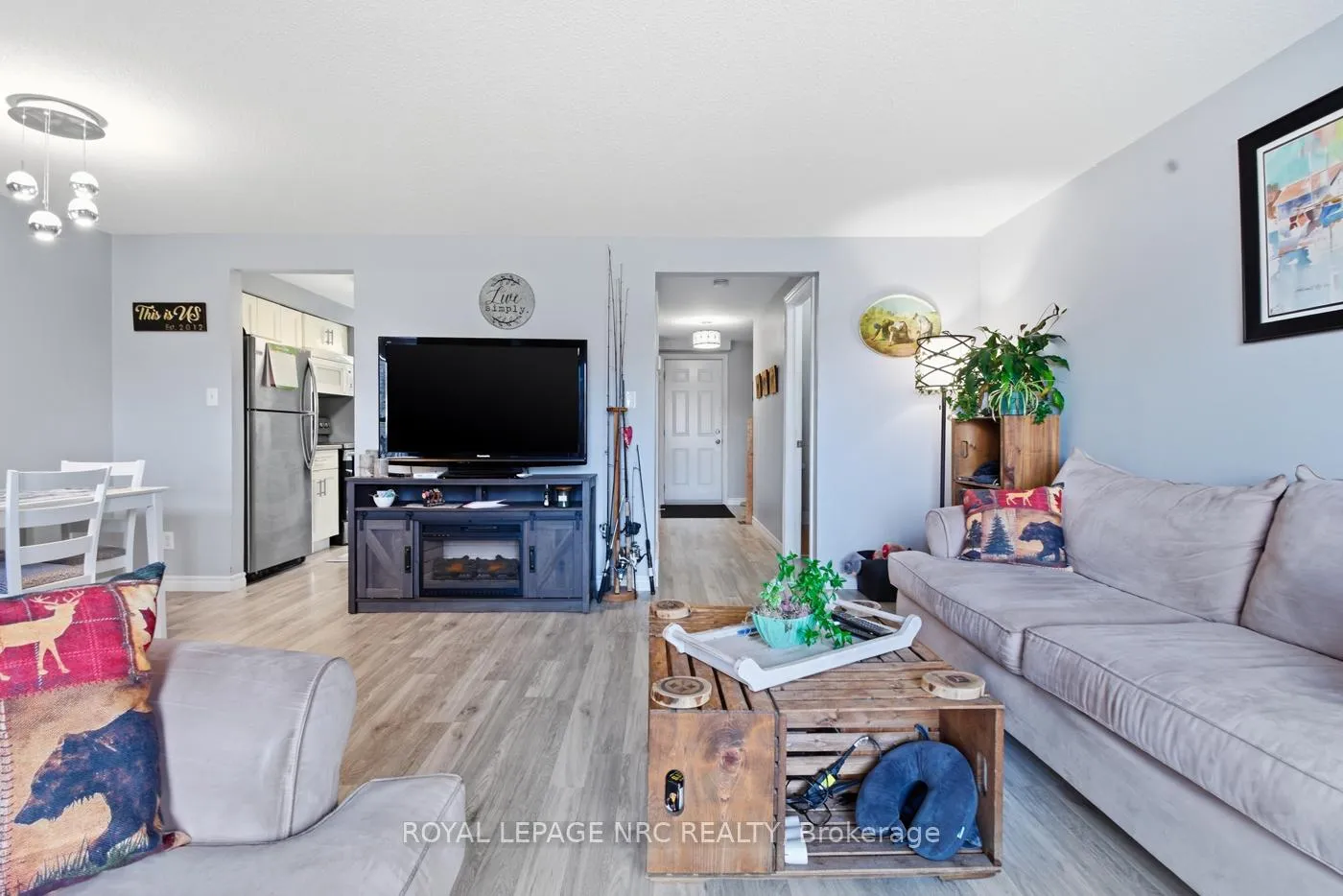 Photo 10 of Unit 12, 242 Lakeport Drive, St. Catharines, Lakeport — HOMEH