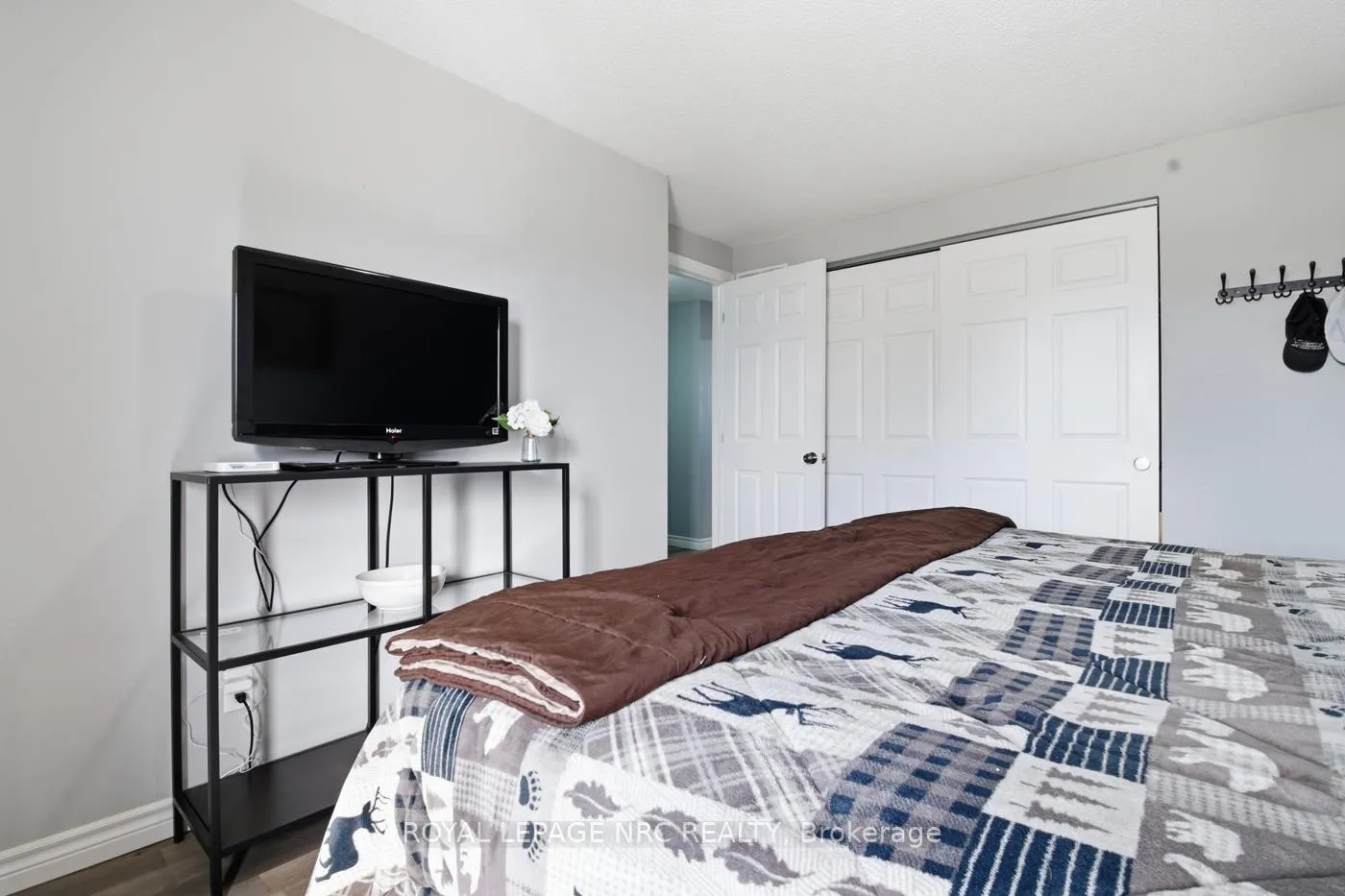 Photo 19 of Unit 12, 242 Lakeport Drive, St. Catharines, Lakeport — HOMEH