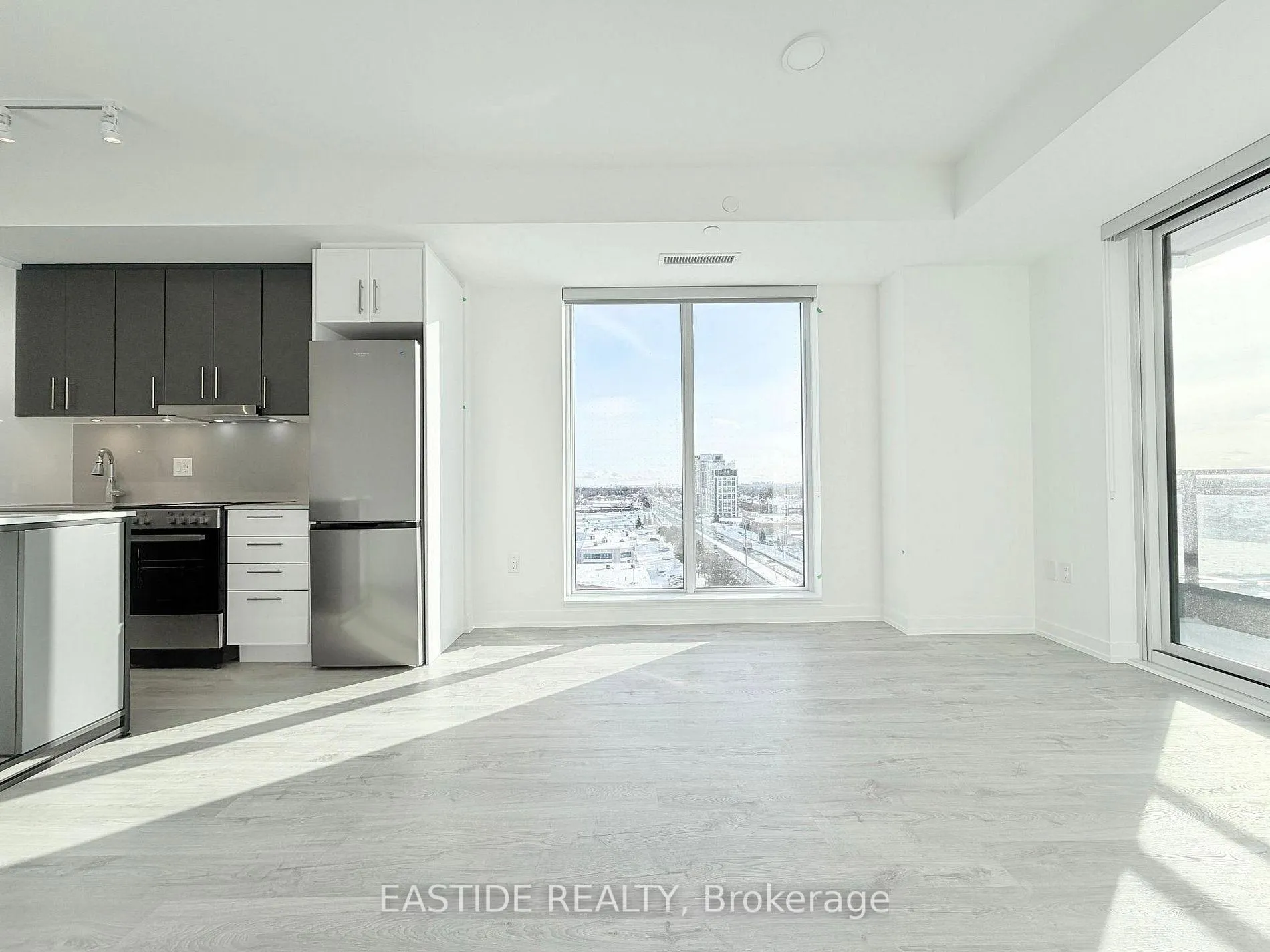 Photo 5 of Unit 1603, 9763 Markham Road, Markham, Greensborough — HOMEH