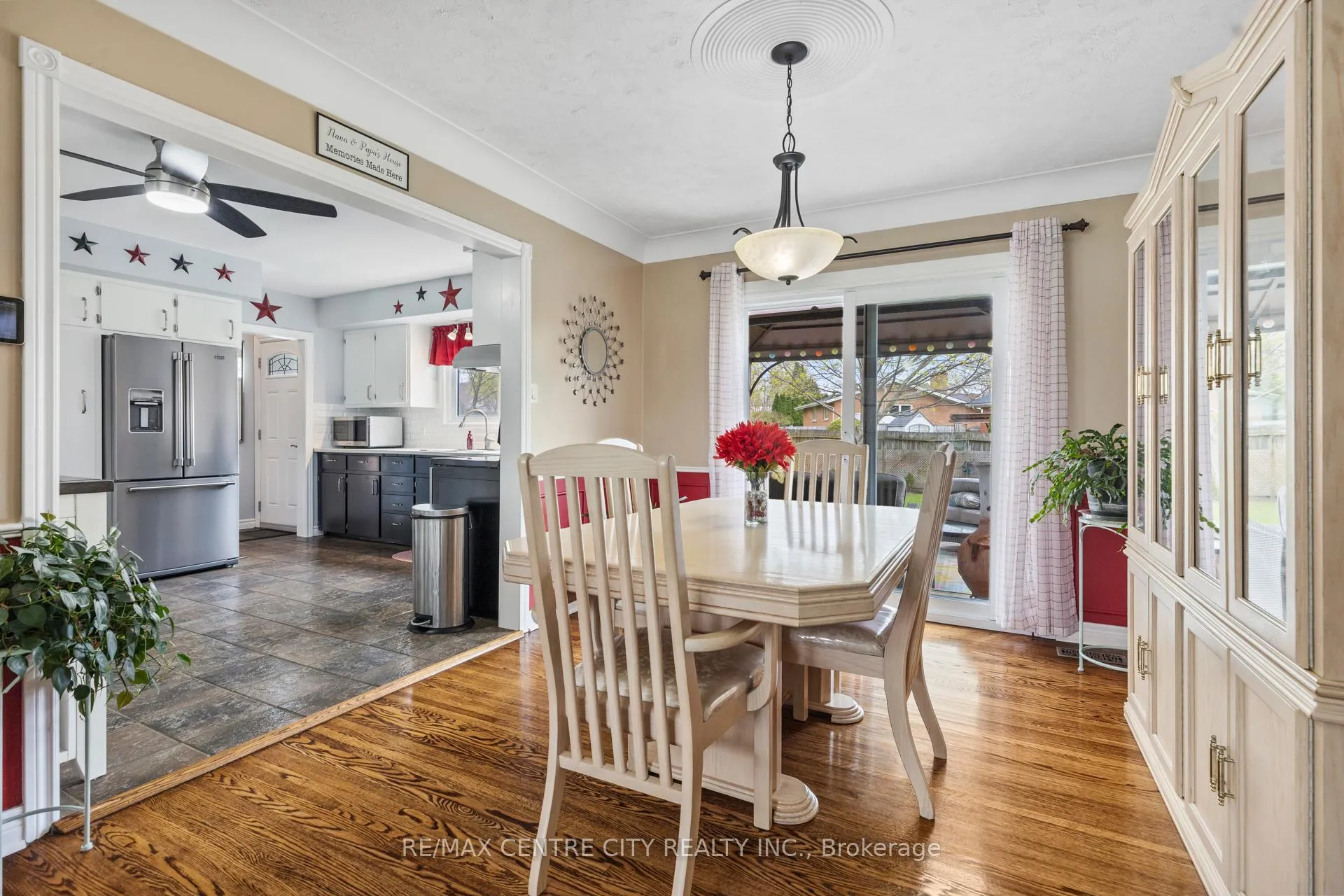 Photo 5 of 8 Parkview Drive, St. Thomas — HOMEH