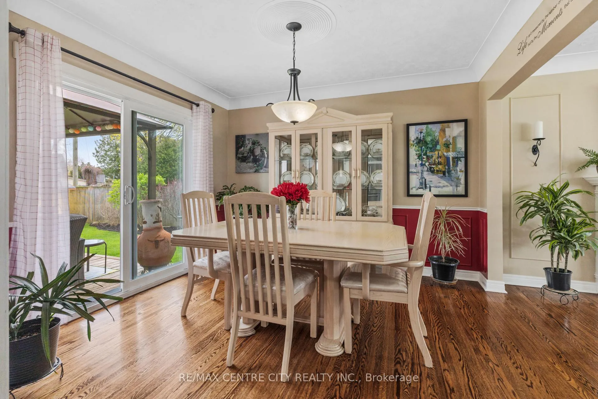 Photo 6 of 8 Parkview Drive, St. Thomas — HOMEH