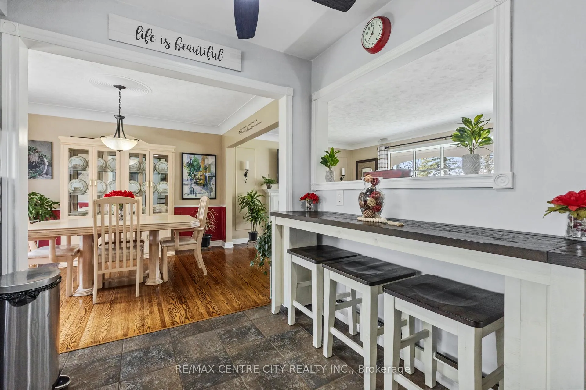 Photo 10 of 8 Parkview Drive, St. Thomas — HOMEH