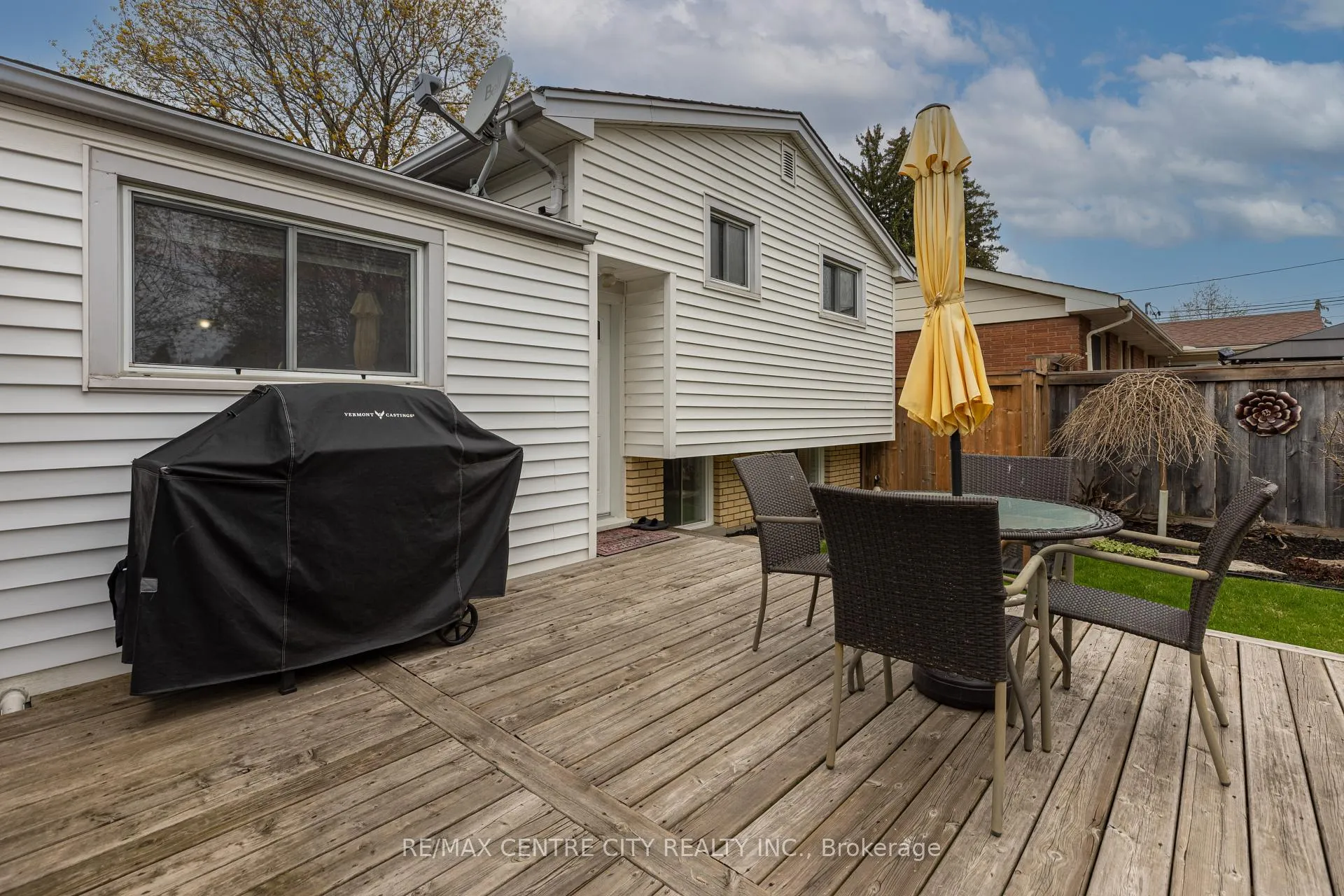 Photo 32 of 8 Parkview Drive, St. Thomas — HOMEH