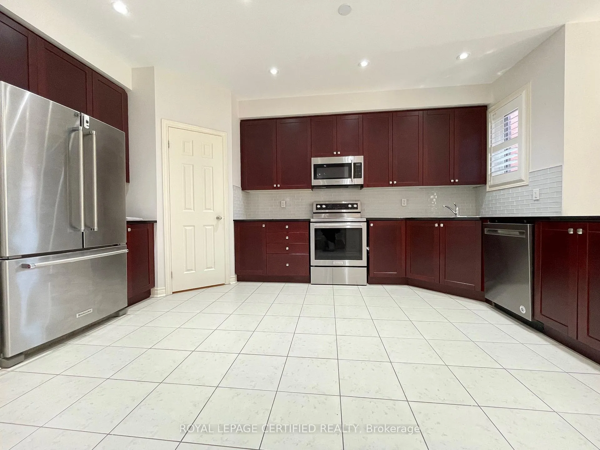 Photo 10 of 656 Mockridge Terr, Milton, Harrison — HOMEH