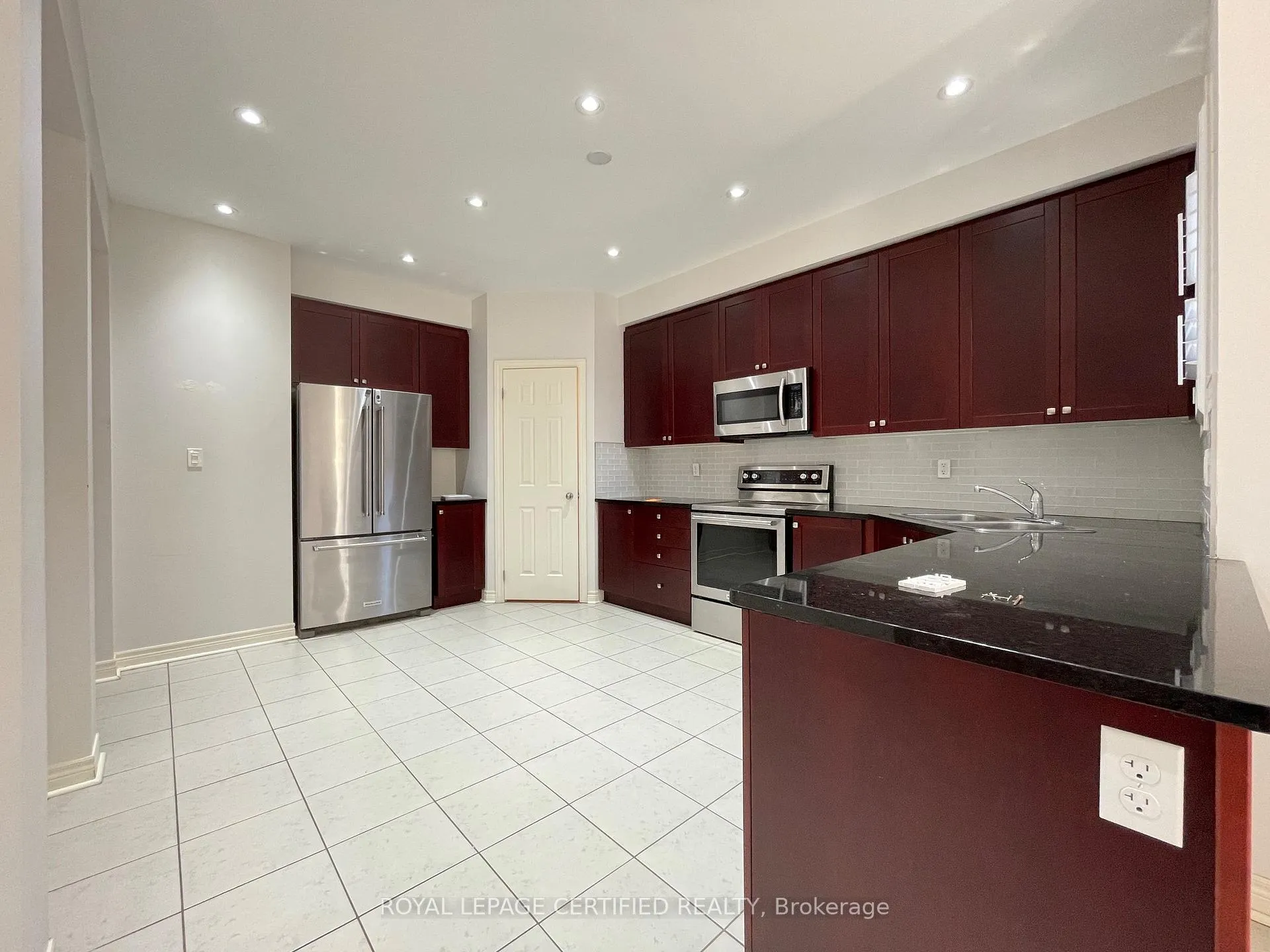 Photo 11 of 656 Mockridge Terr, Milton, Harrison — HOMEH