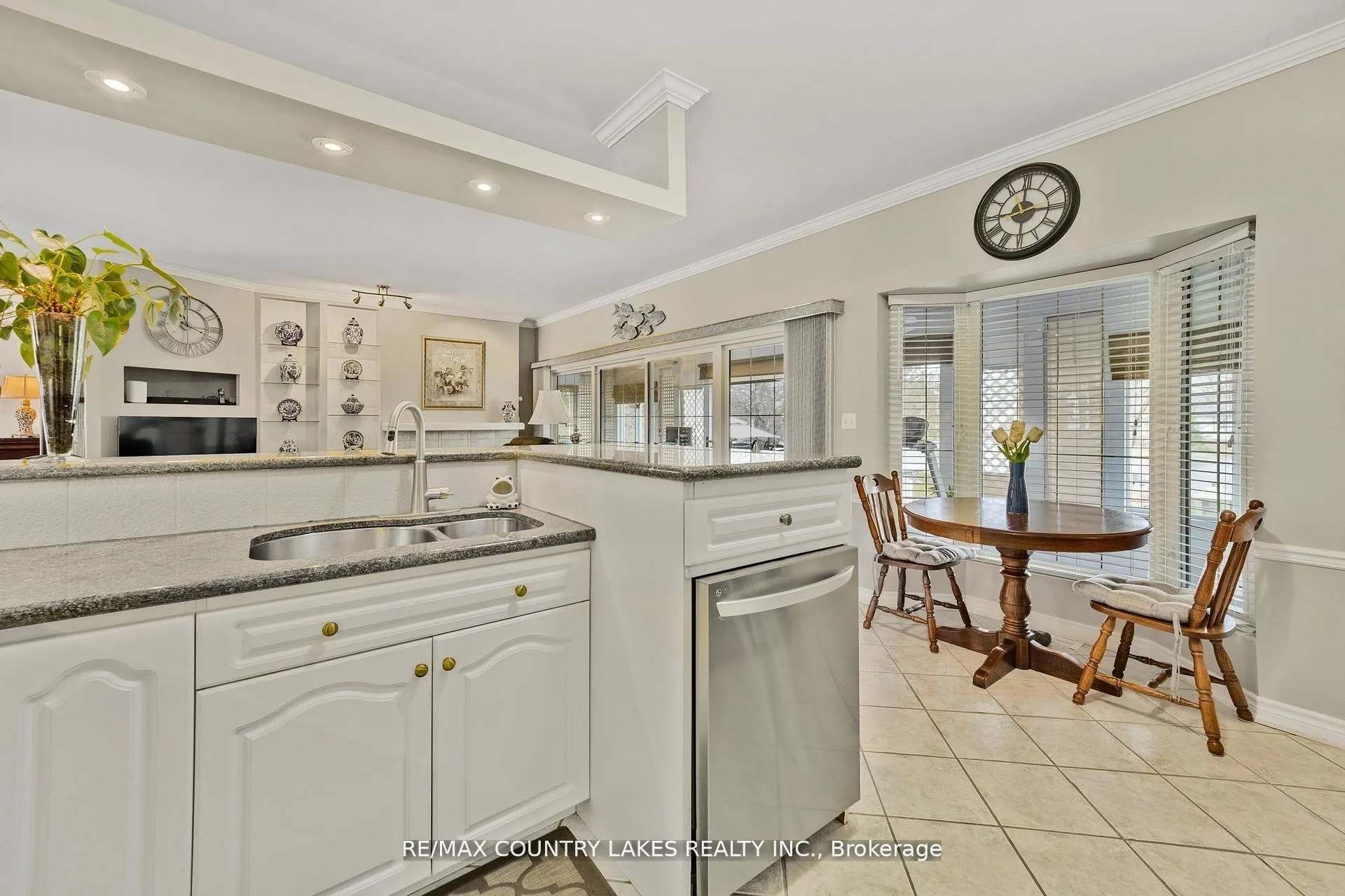 Photo 14 of 50 Laguna Parkway, Ramara, Brechin — HOMEH