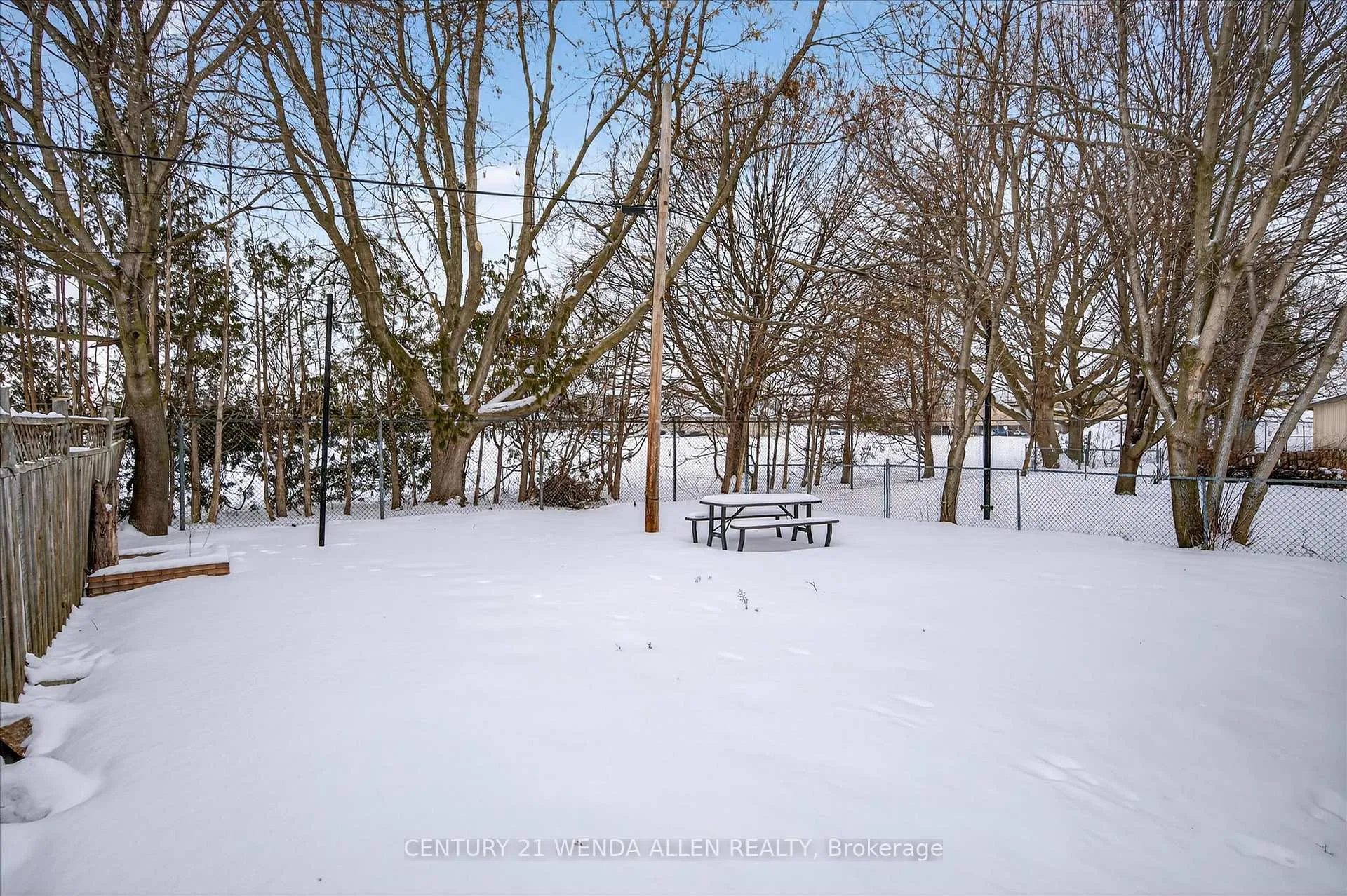 Photo 35 of 276 Mcgill Street, Peterborough, Otonabee Ward 1 — HOMEH
