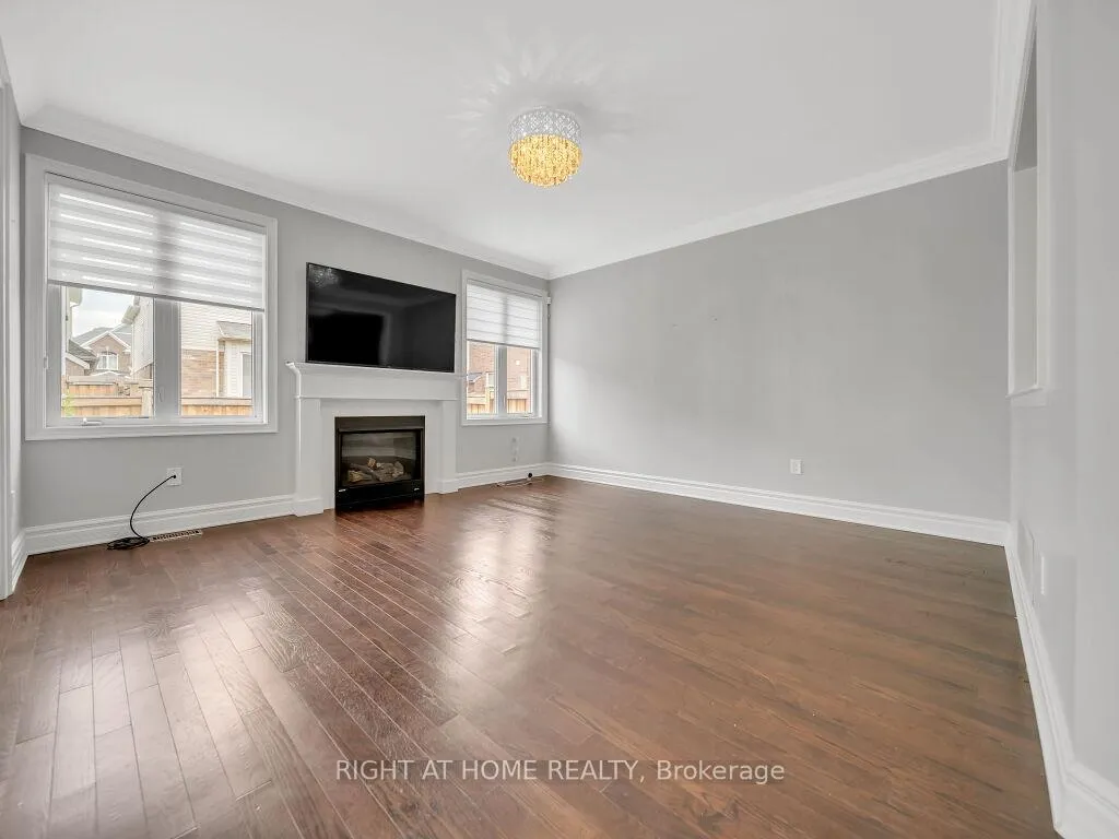 Photo 8 of 1348 Whitney Terrace, Milton, Ford — HOMEH