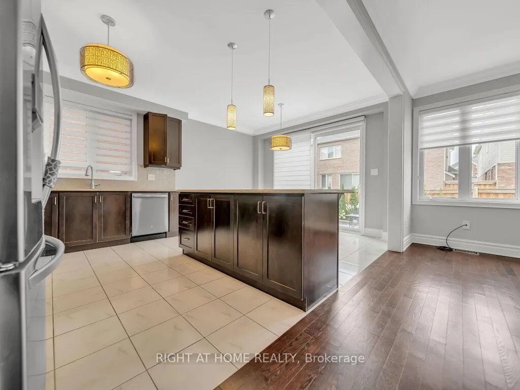 Photo 13 of 1348 Whitney Terrace, Milton, Ford — HOMEH