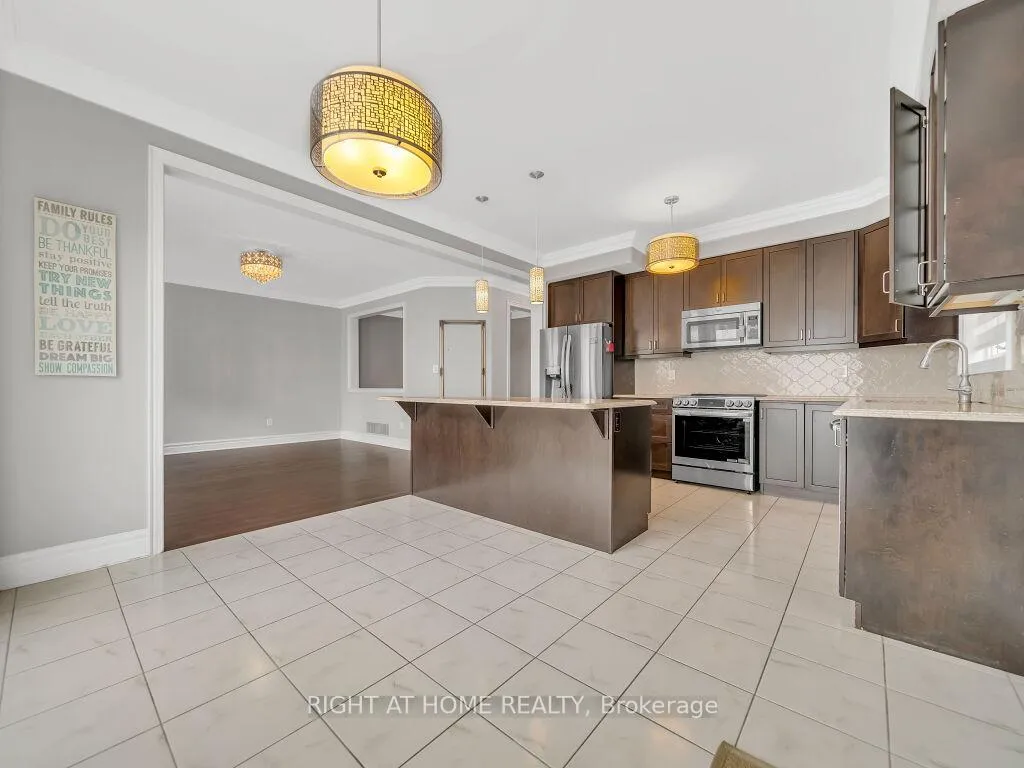 Photo 16 of 1348 Whitney Terrace, Milton, Ford — HOMEH