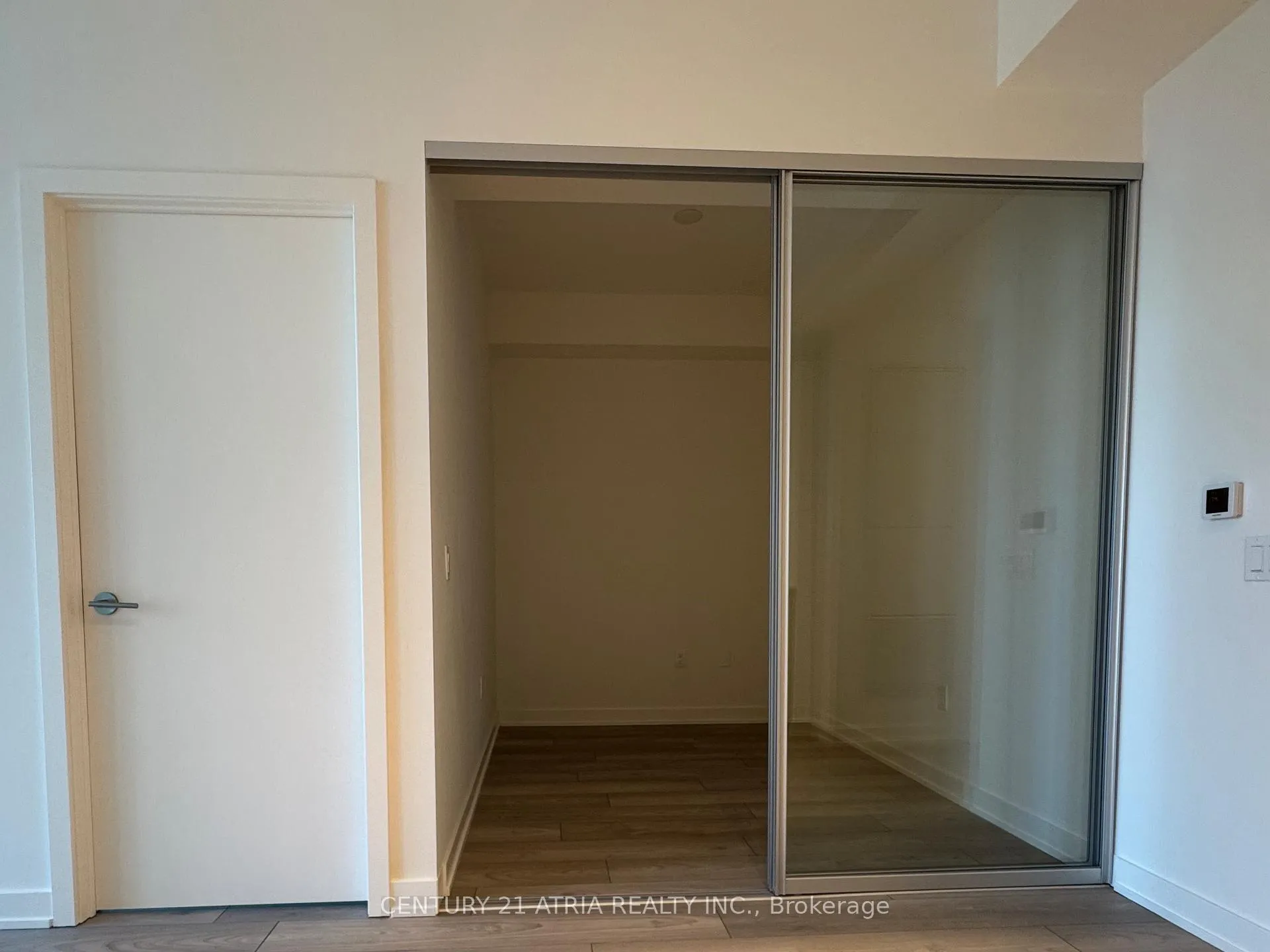 Photo 7 of Unit 2304, 110 Broadway Avenue, Toronto, Mount Pleasant West — HOMEH